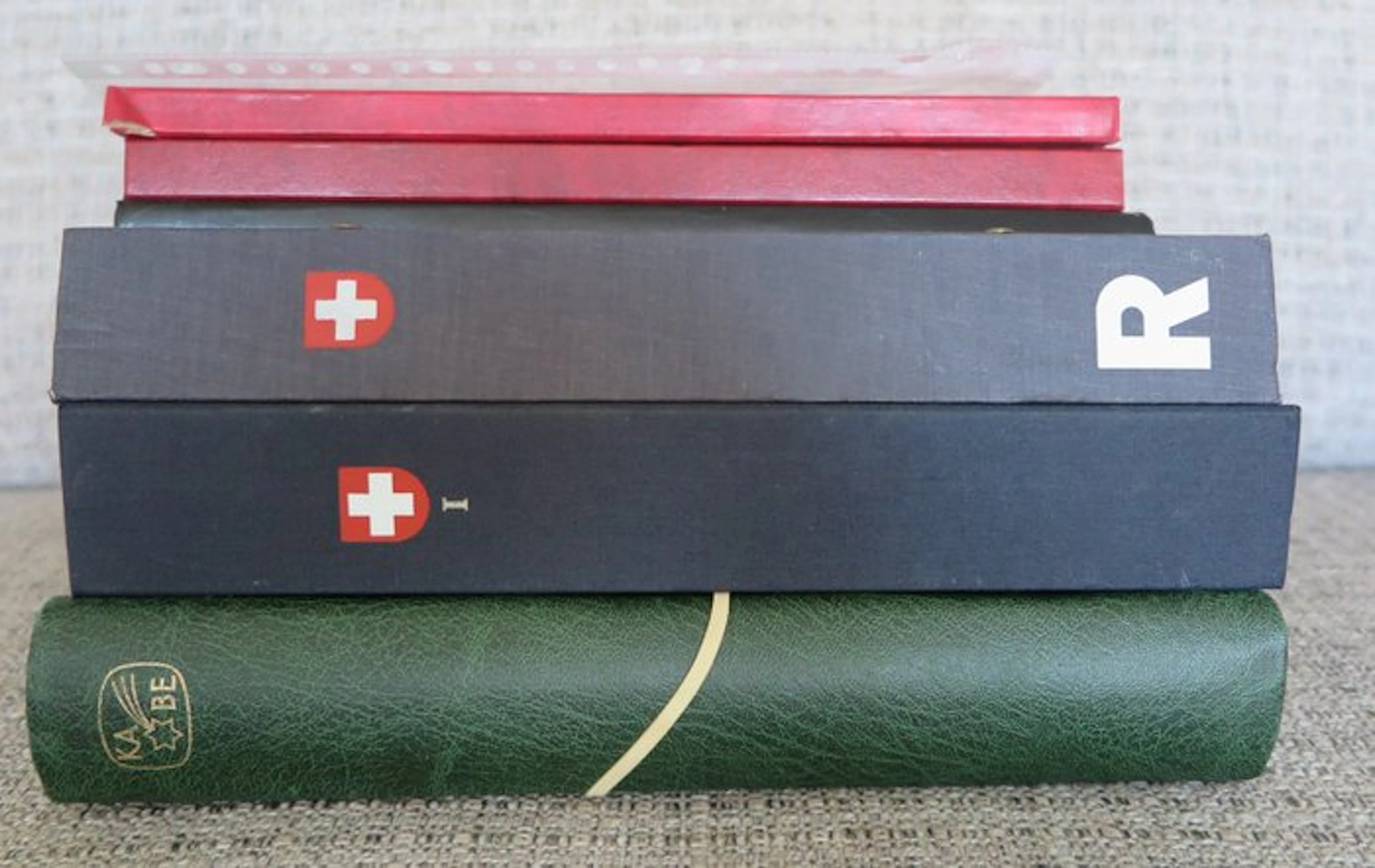Switzerland - A lot consisting of 6 albums/stock books