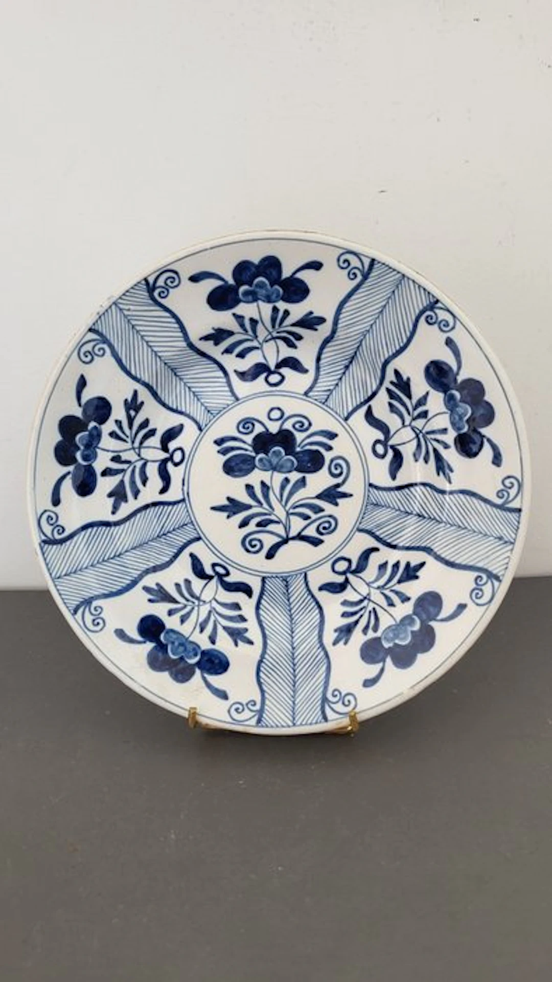 De Roos - Delft - Dish - Earthenware
