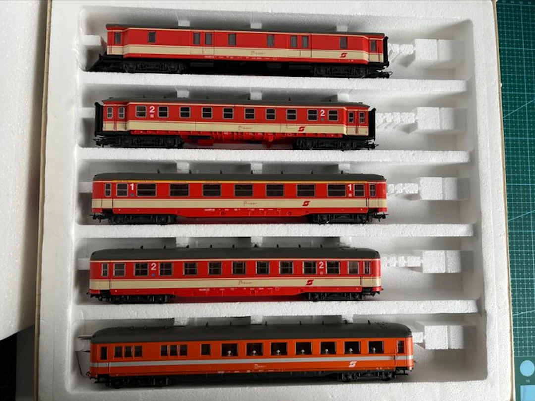 Liliput H0 - set 886 + L383305 + L383105 - Train set (7)...