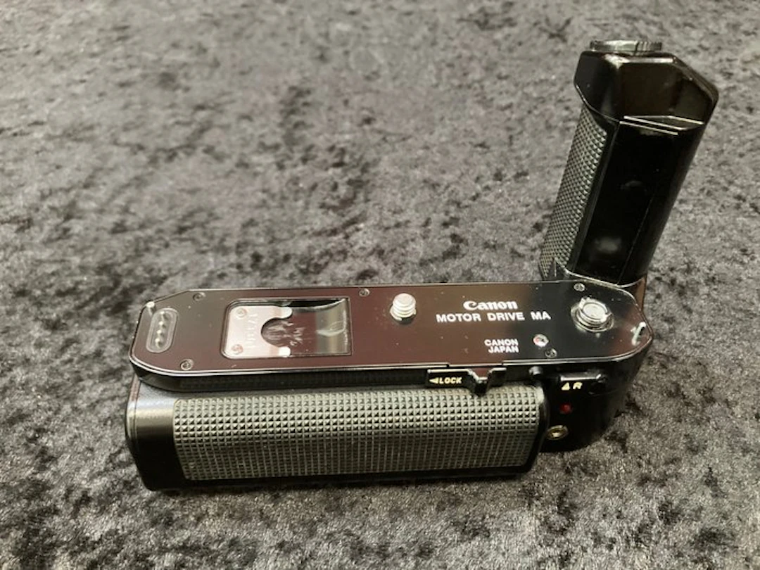 Canon Motor Drive MA / Battery Pack MA Single lens reflex camera (SLR)