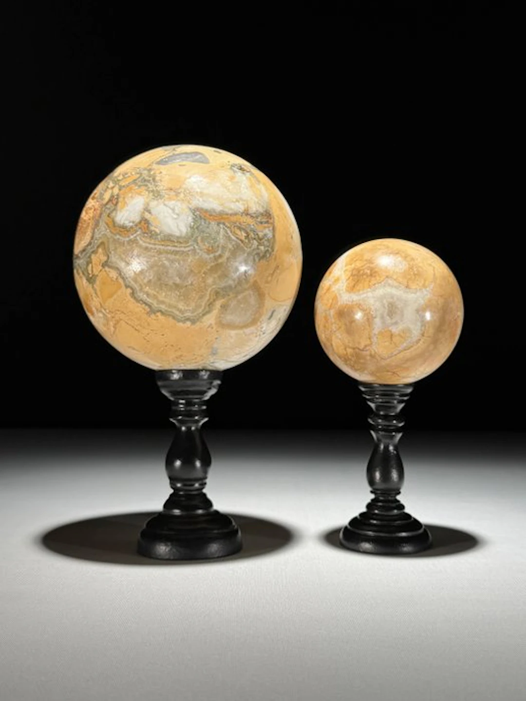 NO RESERVE PRICE - Beautiful Pair of Yellow Maligano...