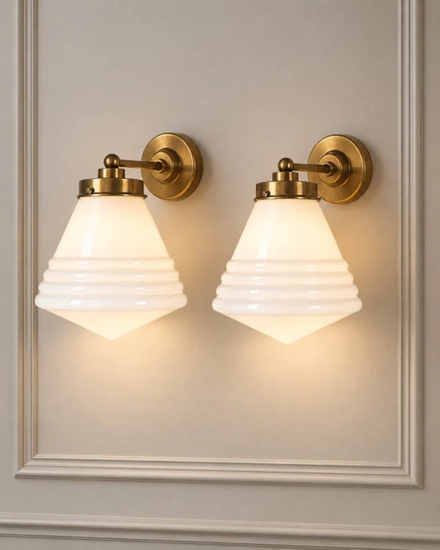 Old Timer Light - Wall lamp (2) - Opaline glass - Two vintage wall lights