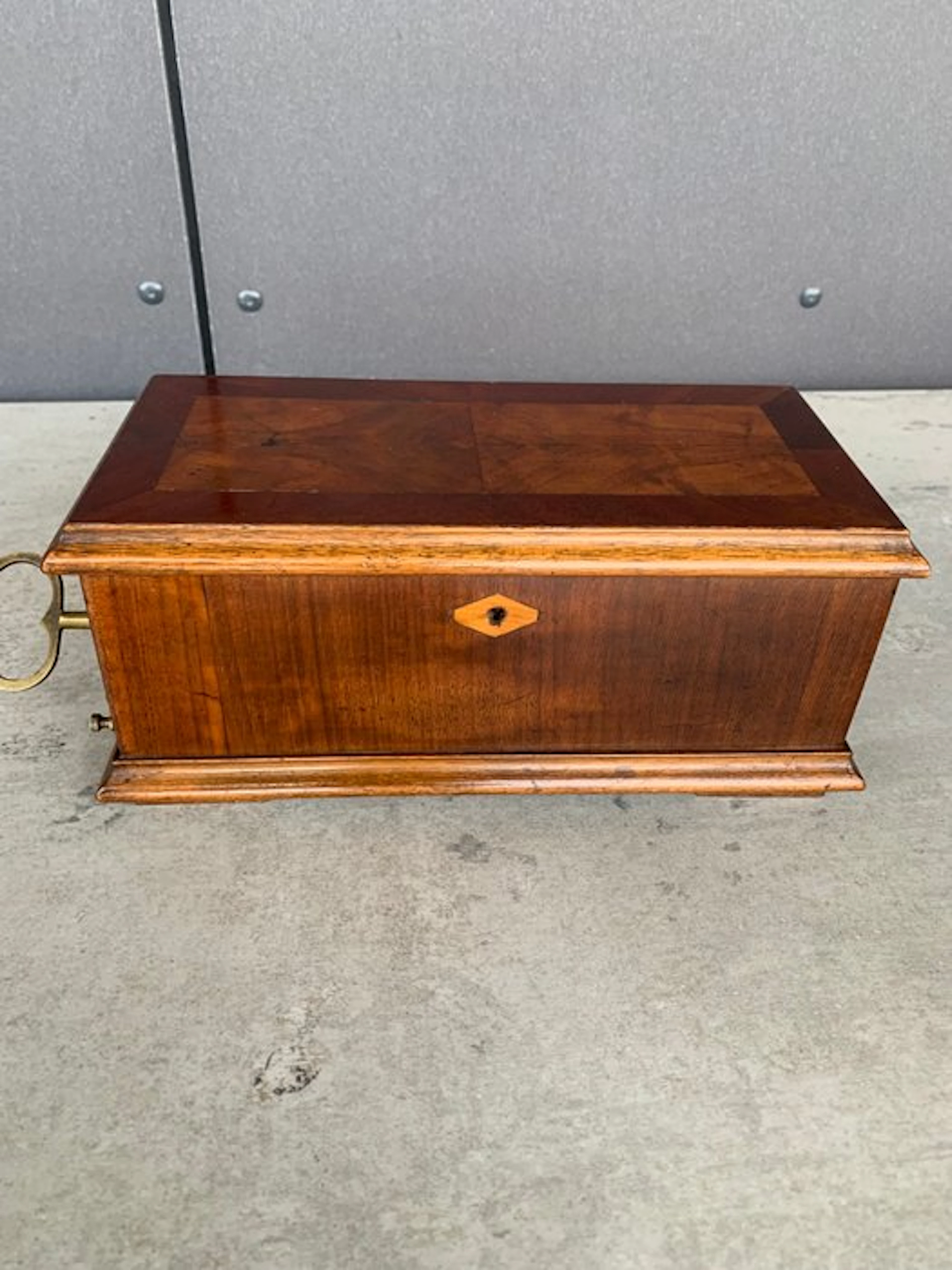 Music box - Switzerland - 1850-1900 - My homeland, she is not here, Benonnhon
