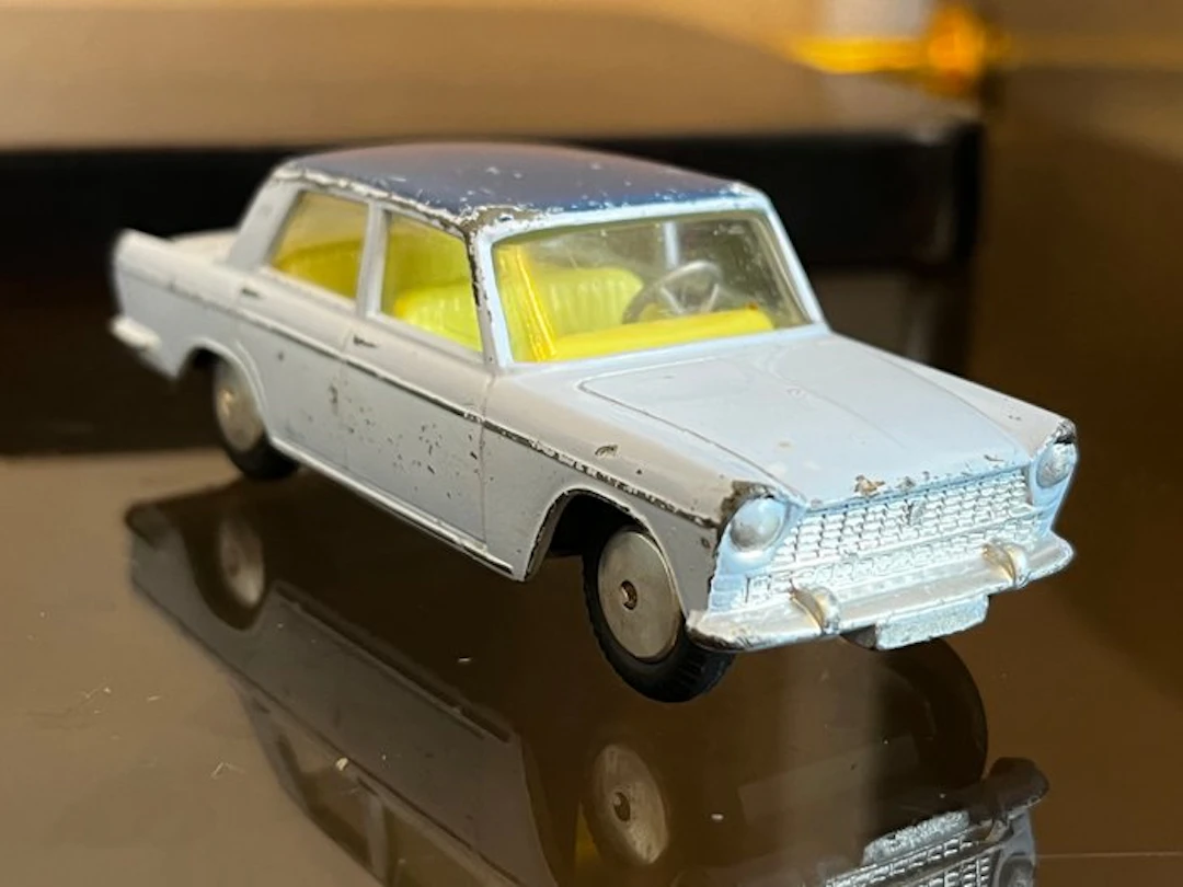 Corgi 1:43 - Model car - Fiat 1800 - 217
