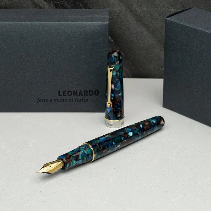 Leonardo Officina Italiana - Virtuosa Murano gold trim - Fountain pen