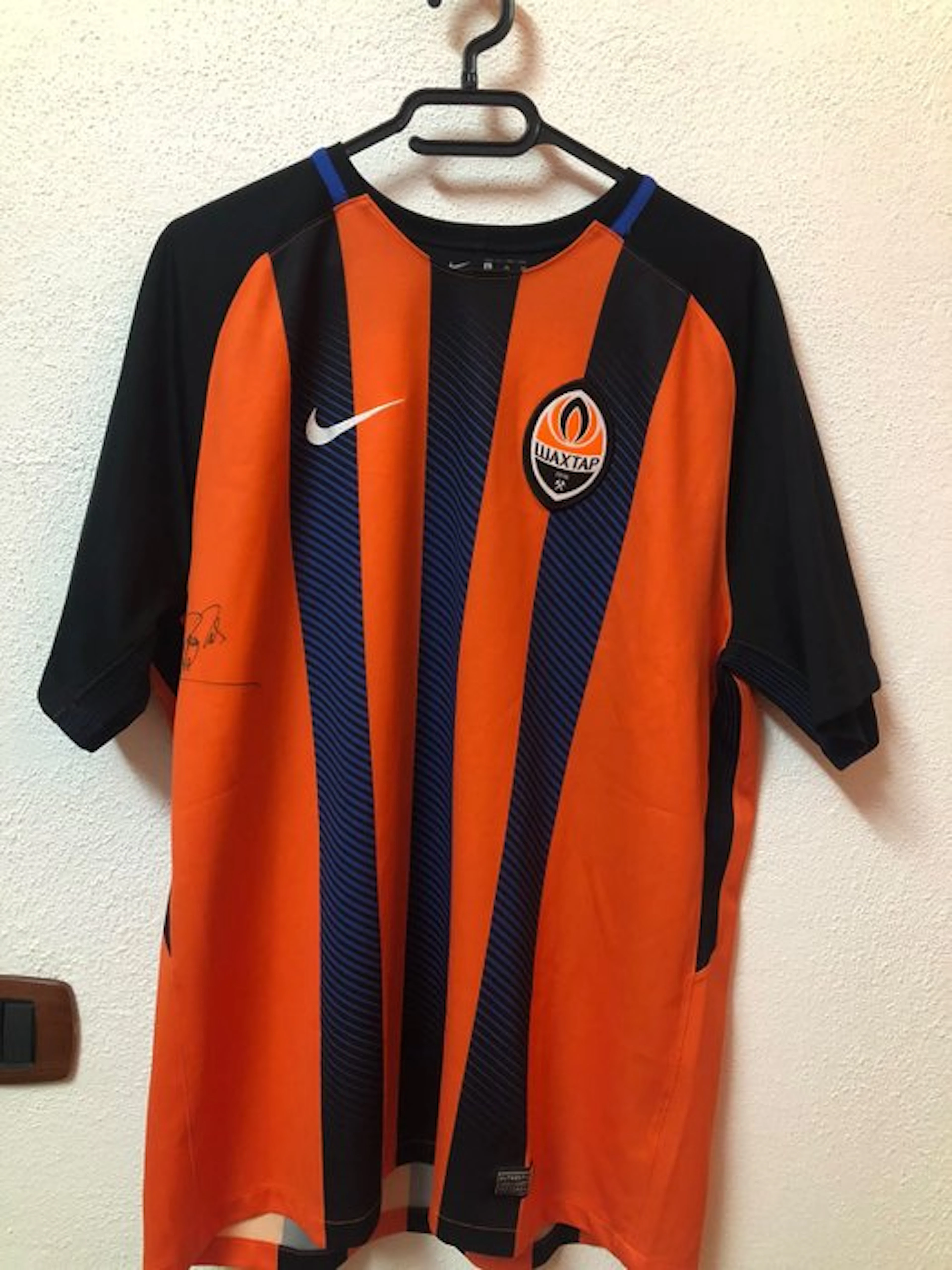 Shakhtar Donetsk - Football - Douglas Costa - 2017 - Team wear