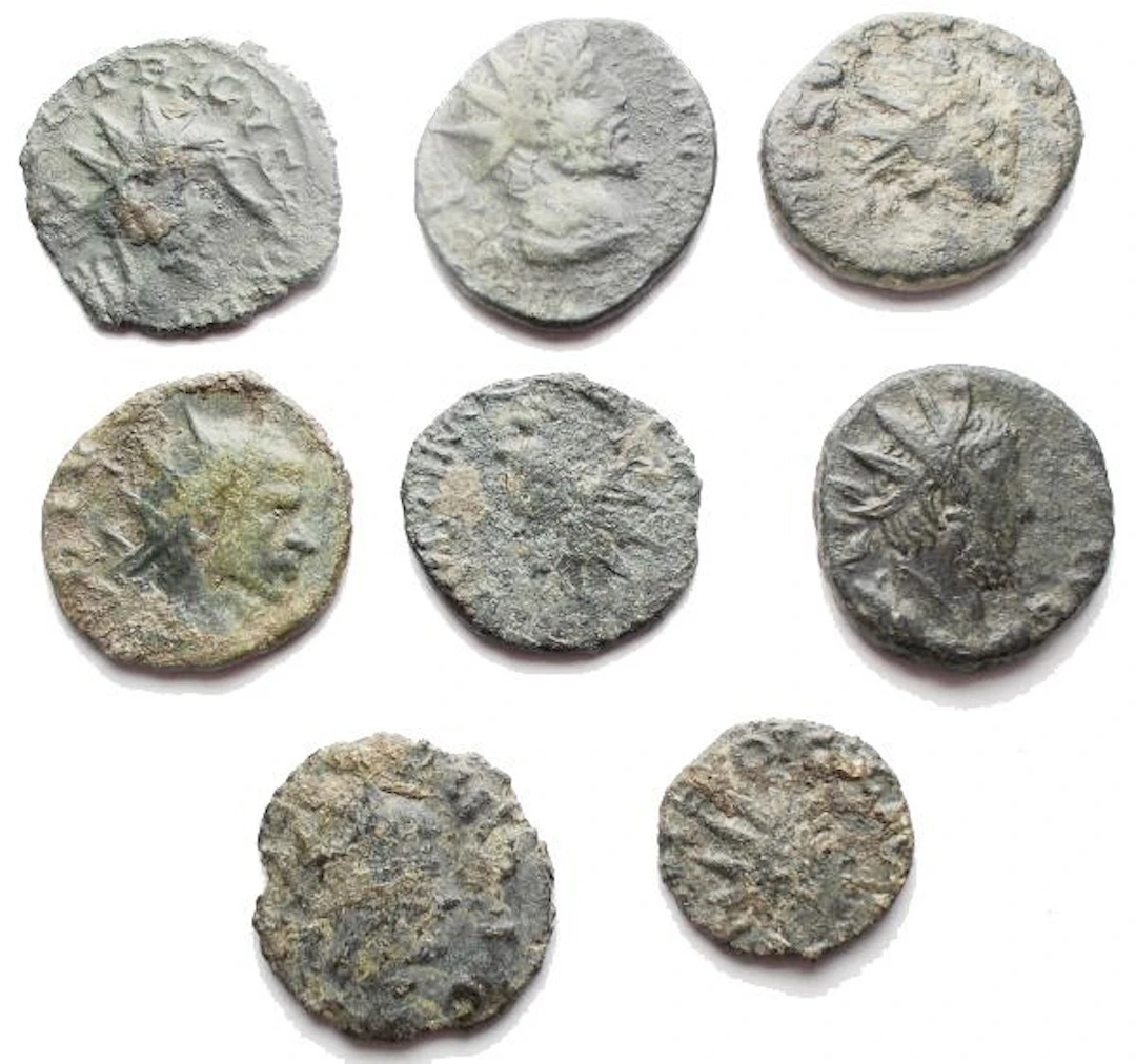 Roman Empire. Romano-Gallic Emperor. Lot of 8 Æ coins (No reserve price)