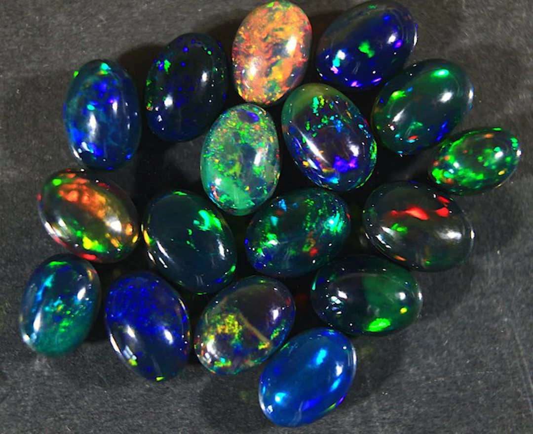 No Reserve - 8.50 Ct Natural Ethiopian Black Opals - Oval...