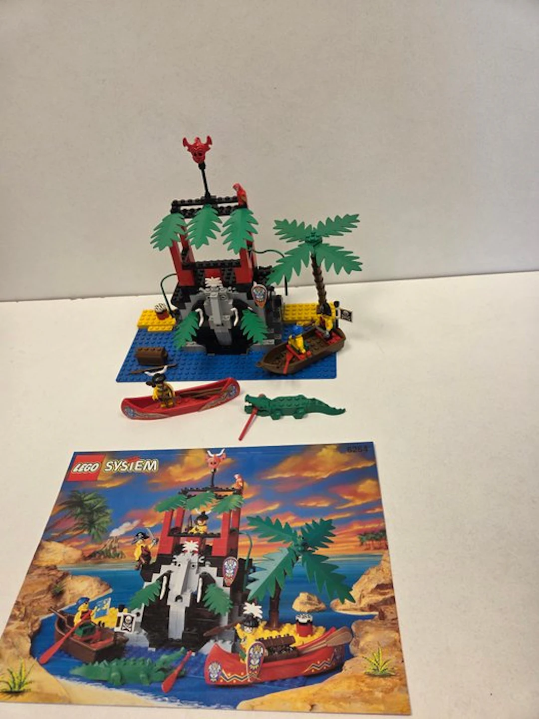 LEGO Set - 6264 - Pirates - LEGO Forbidden Cove 6264