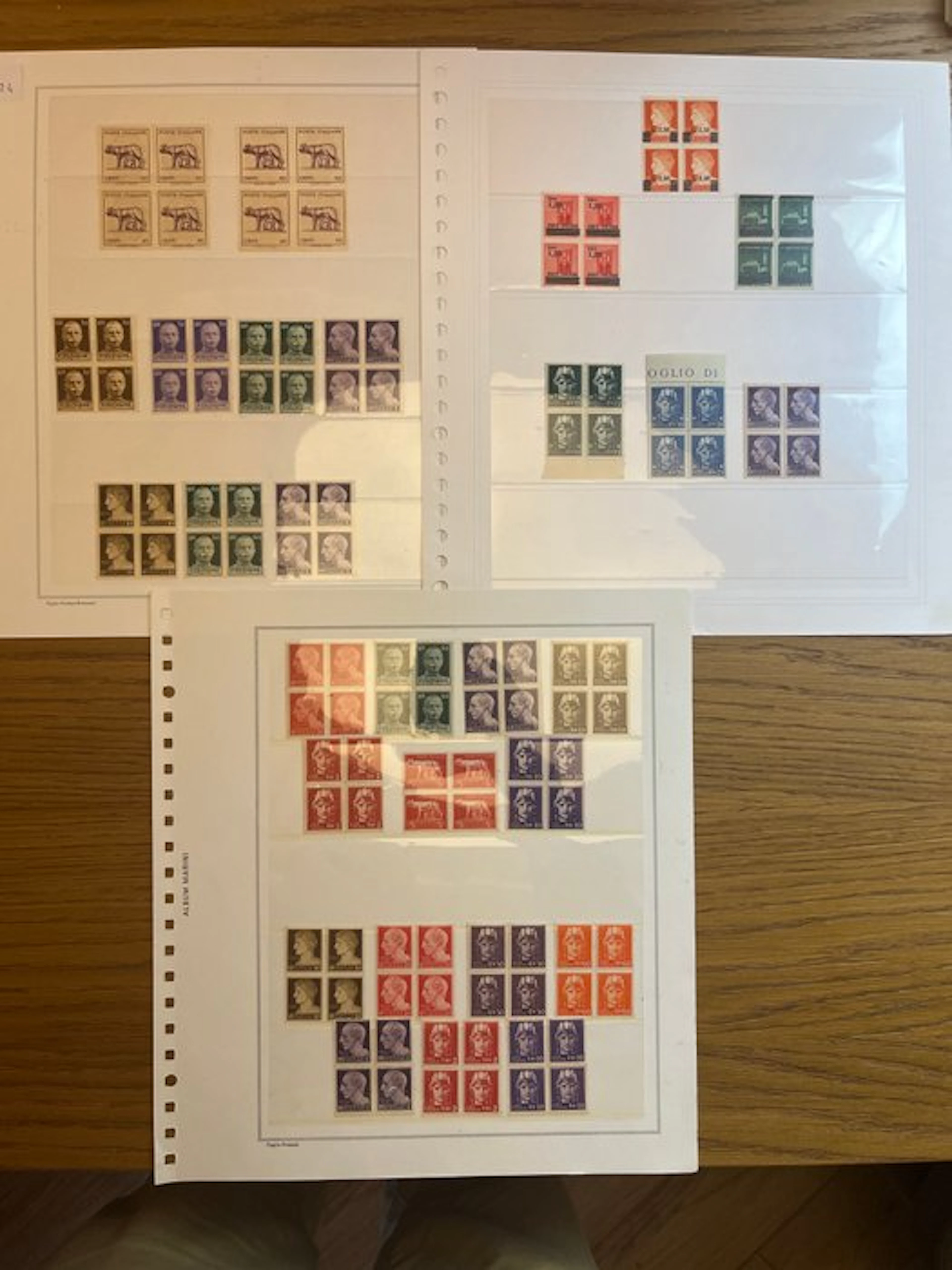 Regency 1945 - Complete Ordinary Mail collection in blocks of four Sass 515/42