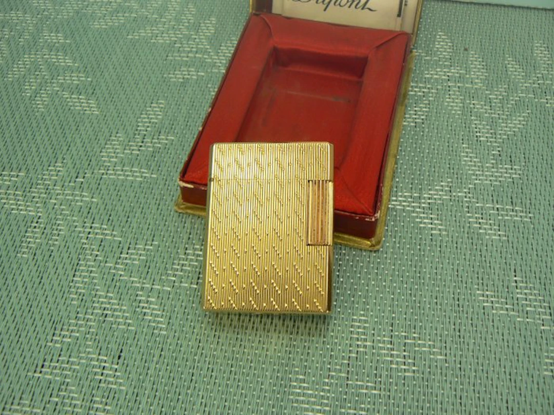S.T. Dupont - Line 1 - Pocket lighter - Gold-plated