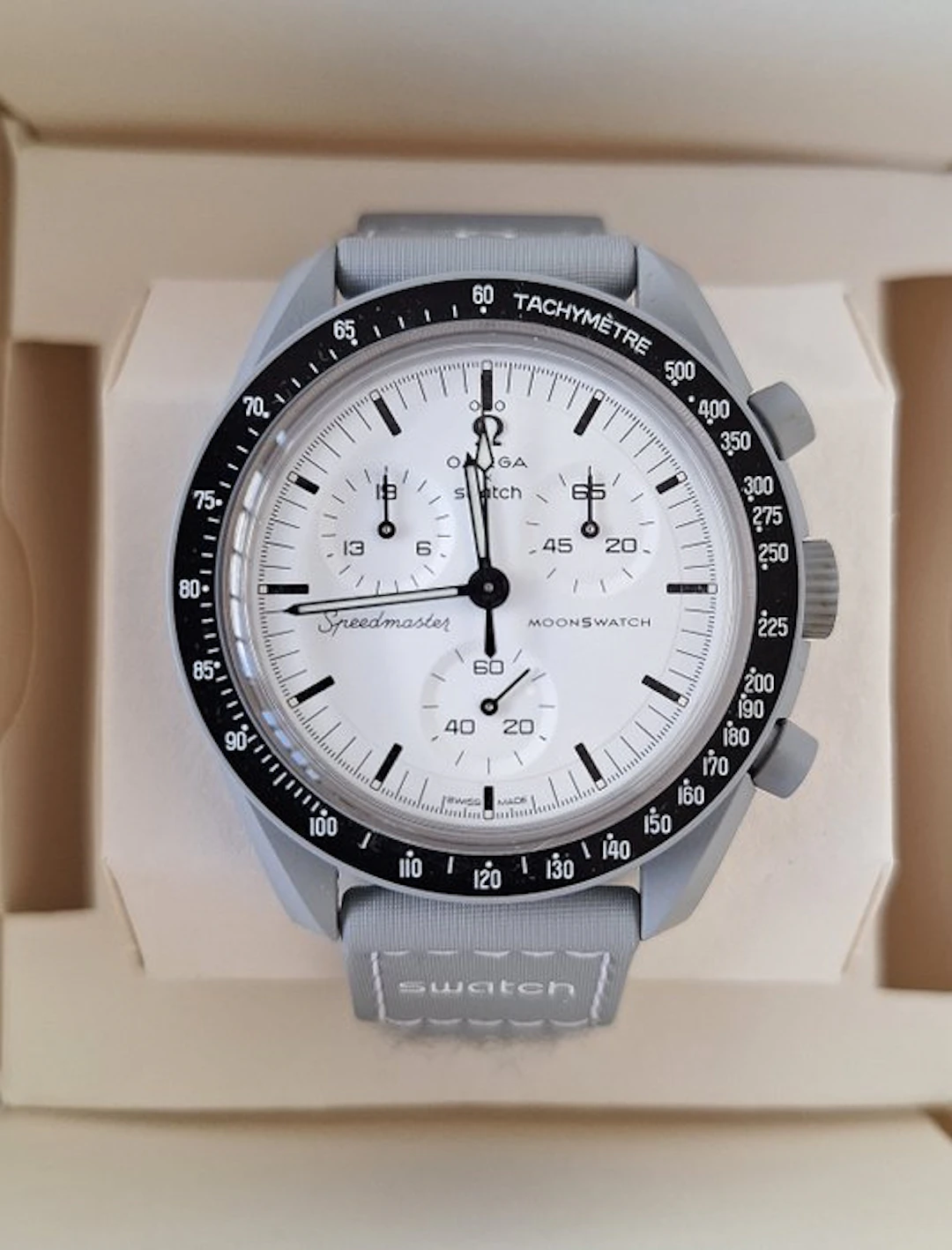 Omega x Swatch - Mission to the moon - Moonshine Gold...