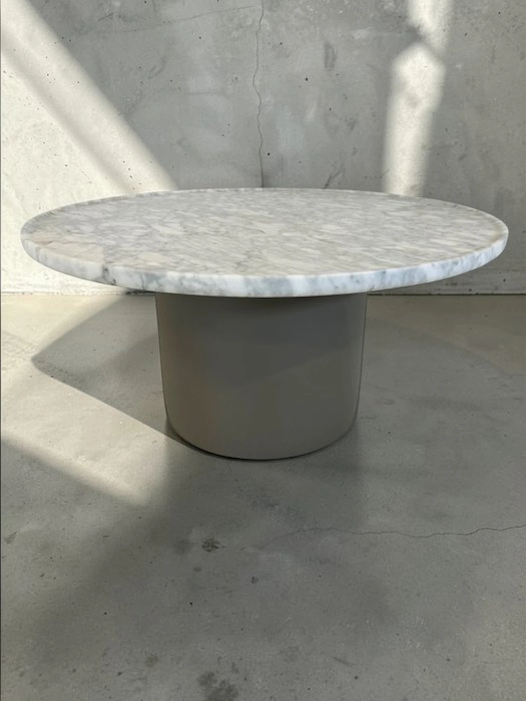 B&B Italia - Edward Barber & Jay Osgerby - Button Tables...