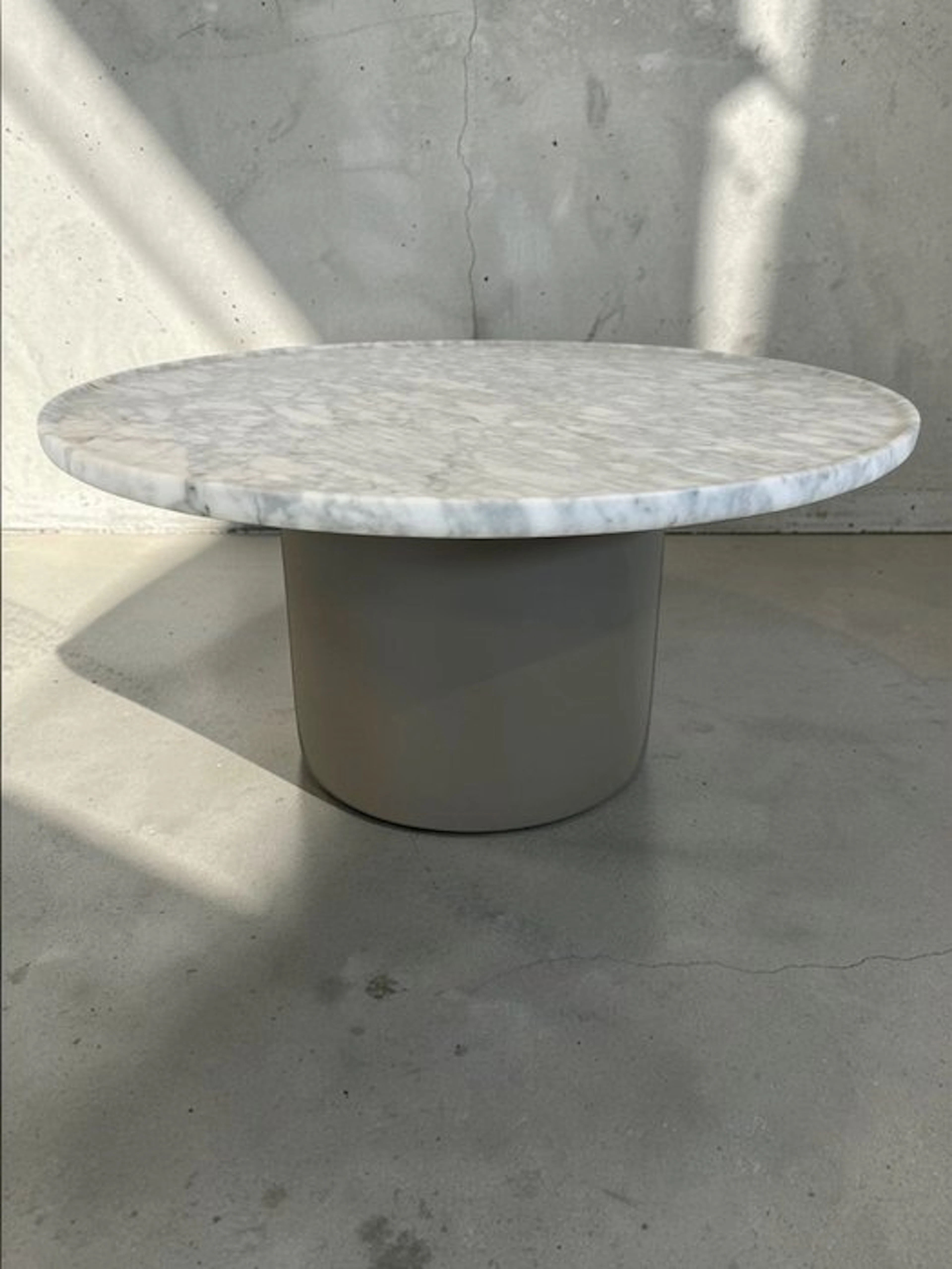 B&B Italia - Edward Barber & Jay Osgerby - Button Tables...