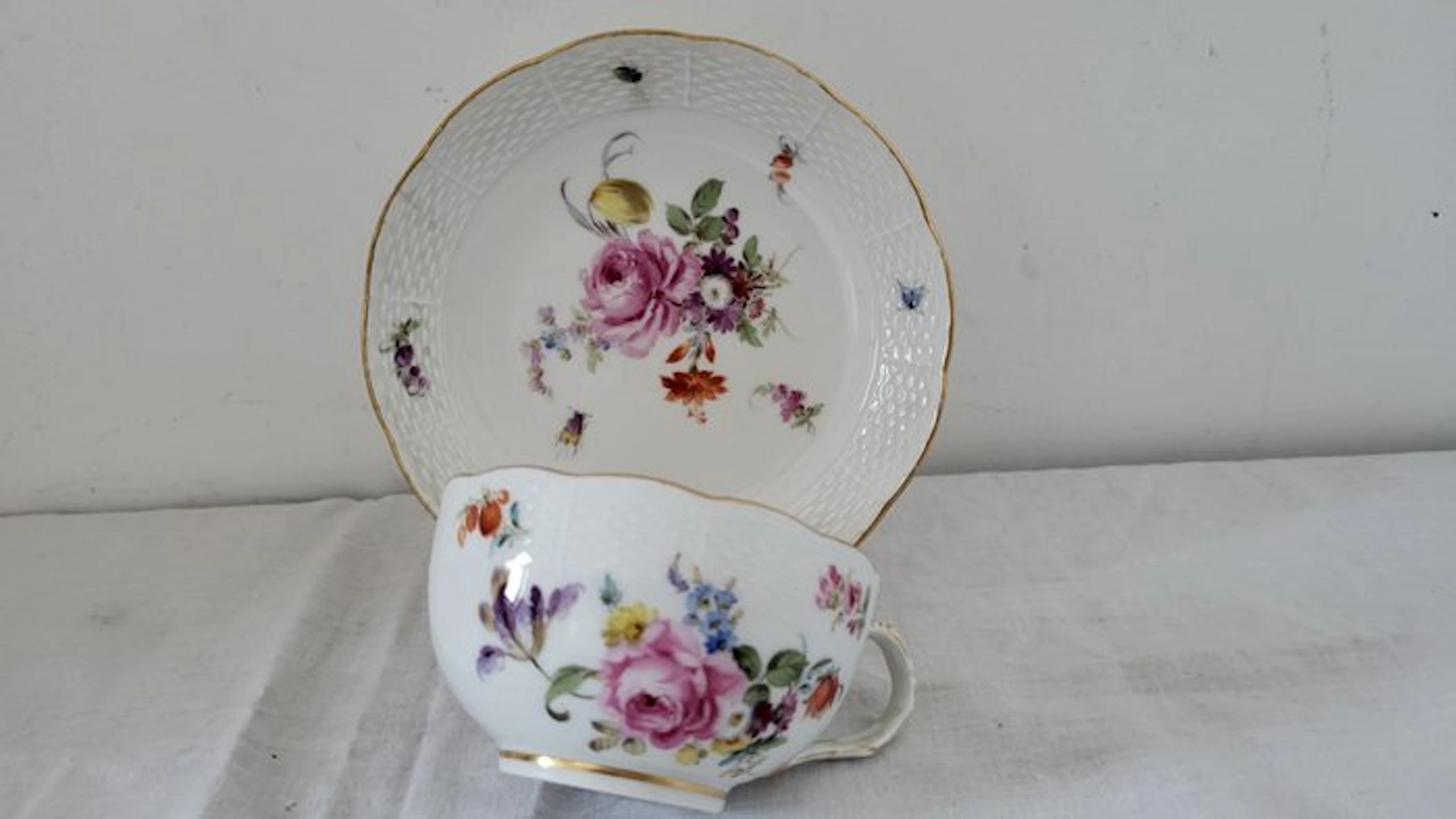 Meissen - Cup and saucer - Porcelain