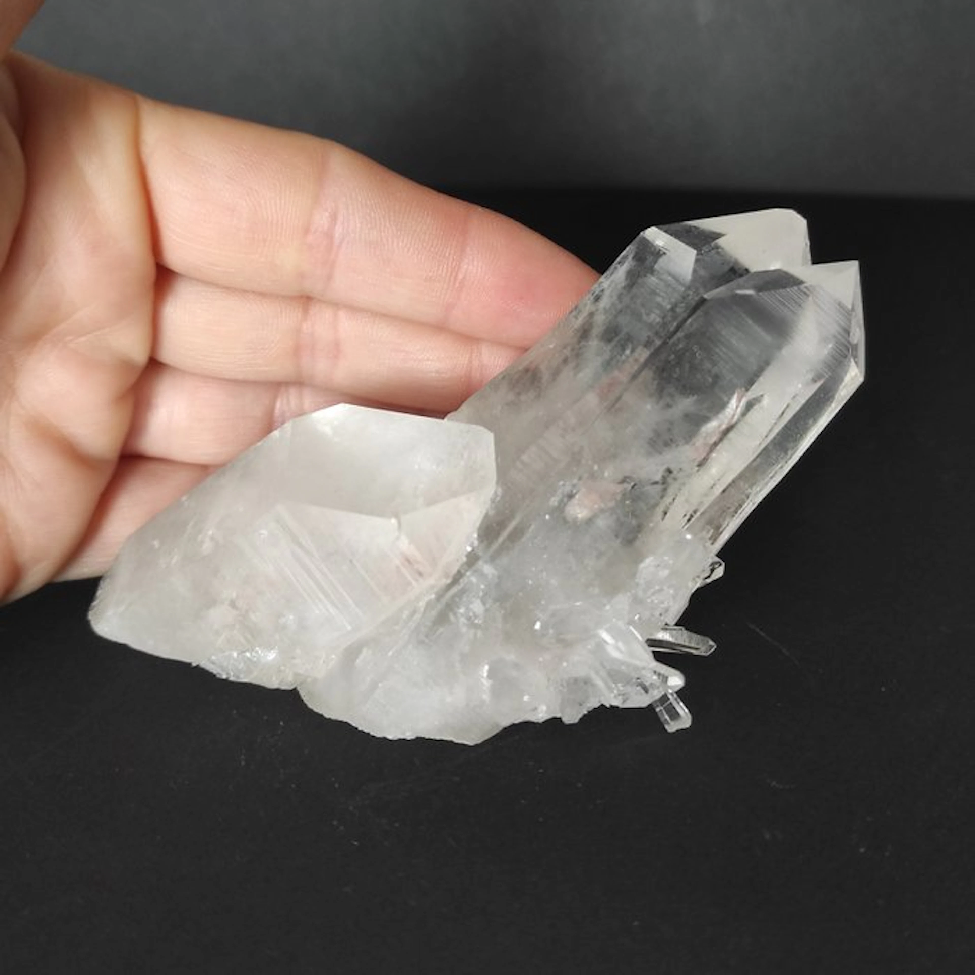 Quartz Crystals - Height: 5 cm - Width: 5.5 cm- 167 g - (1)