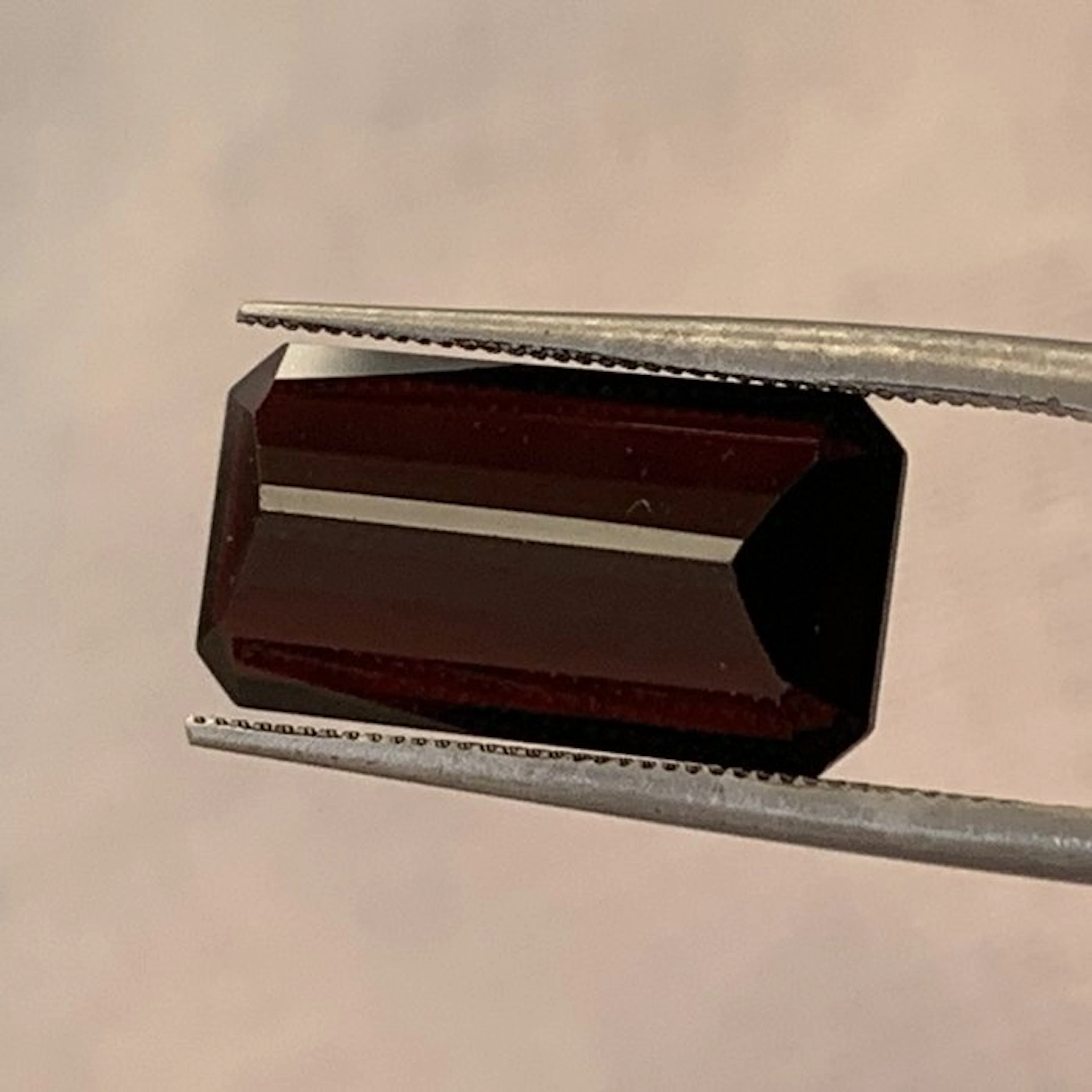 No reserve price - 1 pcs Red Garnet - 8.94 ct...