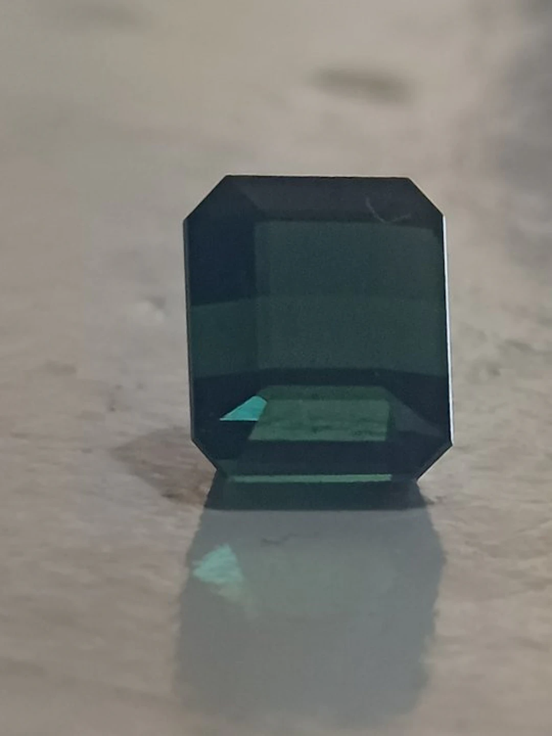 No reserve price - 1 pcs Green