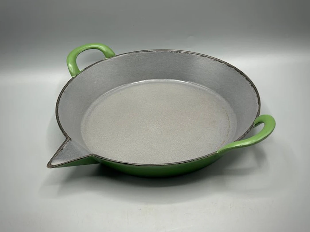 Baking dish - source, Enamel