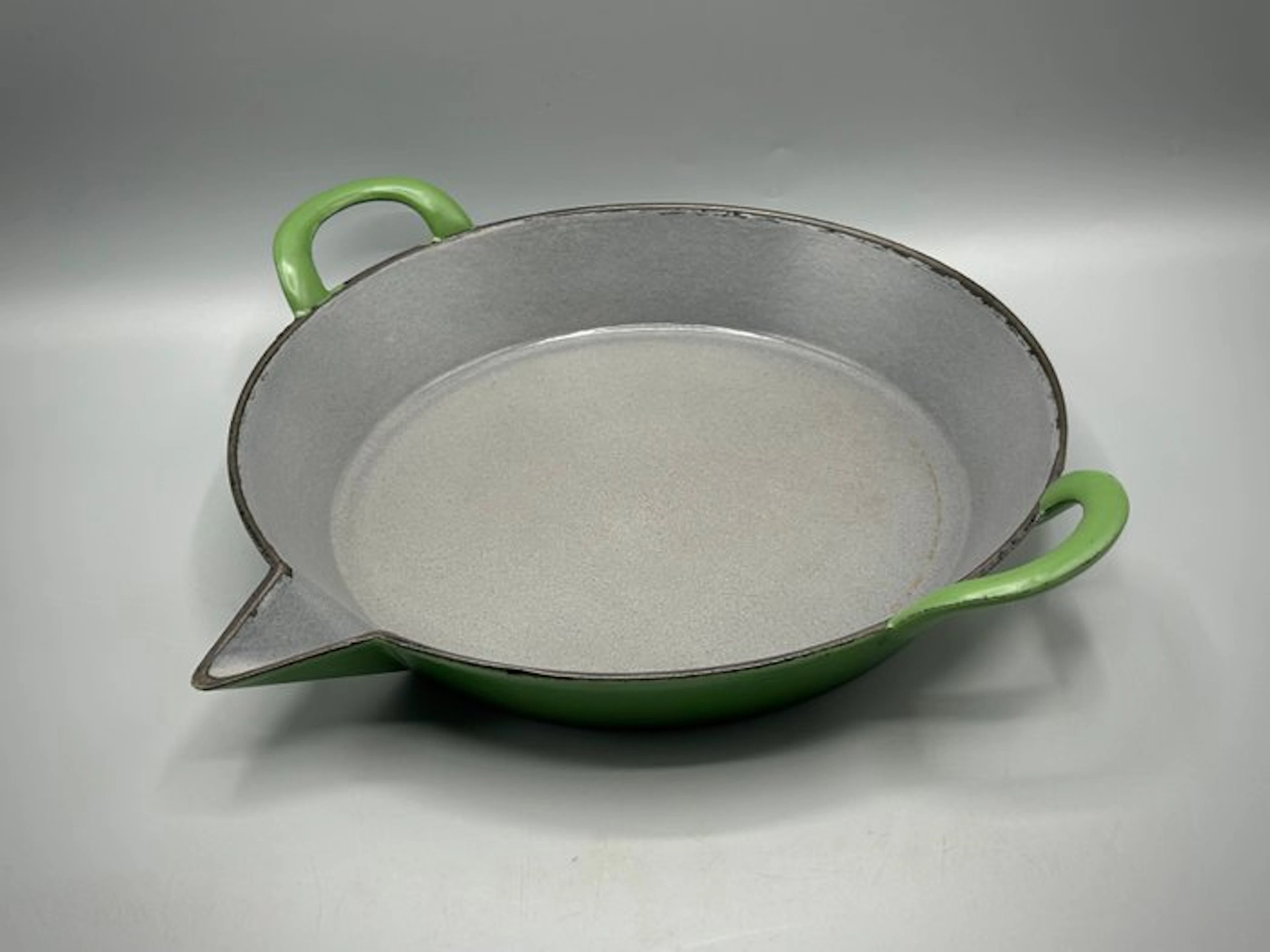 Baking dish - source, Enamel