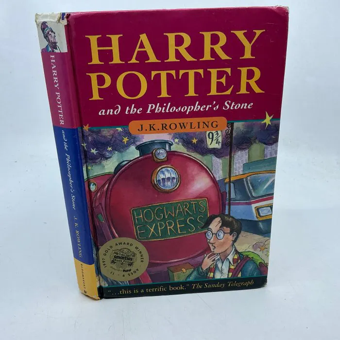 J.K Rowling - Harry Potter and the Philosopher's Stone (first printing) - 1997