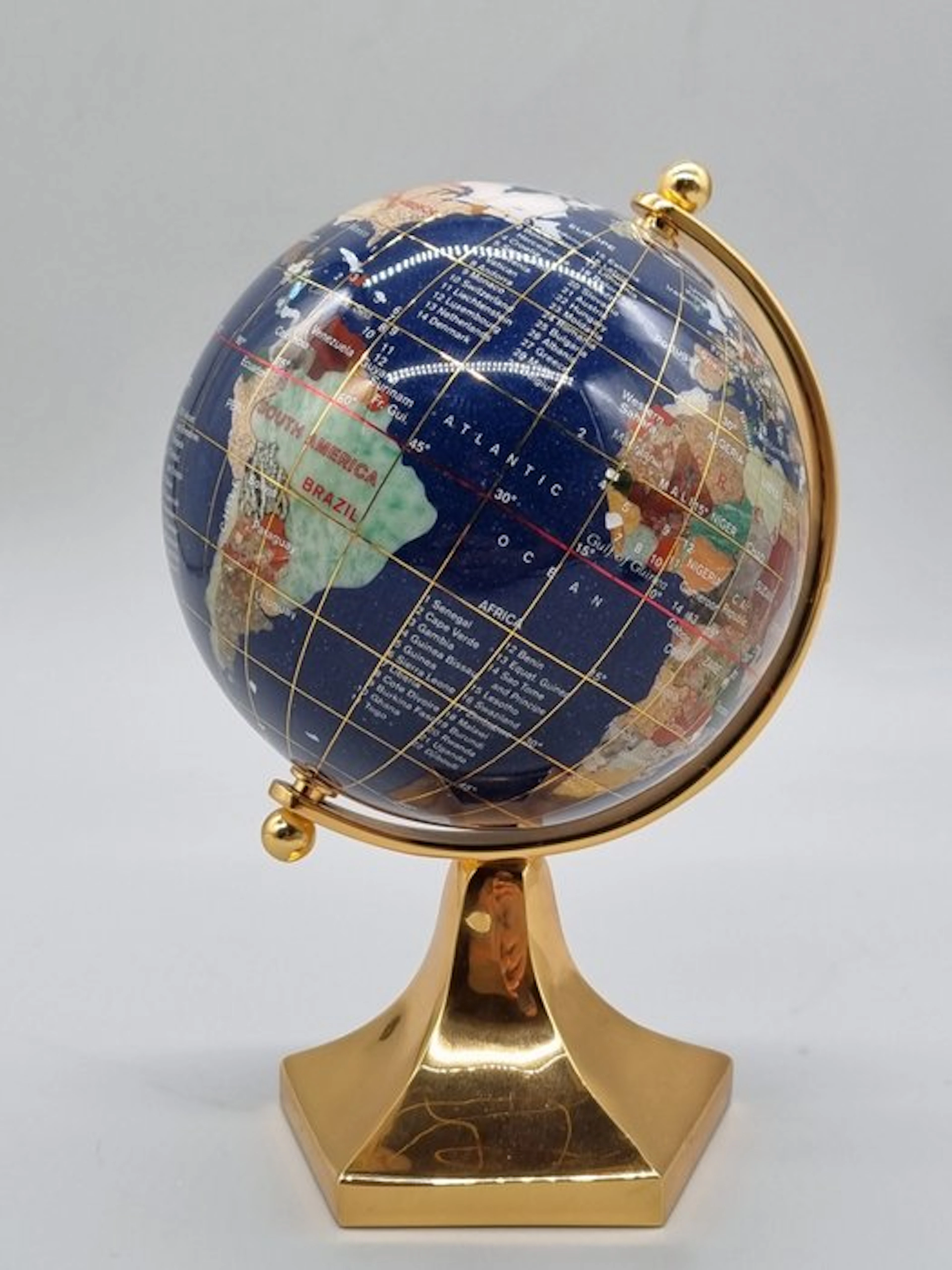 Globe - Edler Gemmen-Tischglobus aus Halbedelsteinen - Noble gemstones