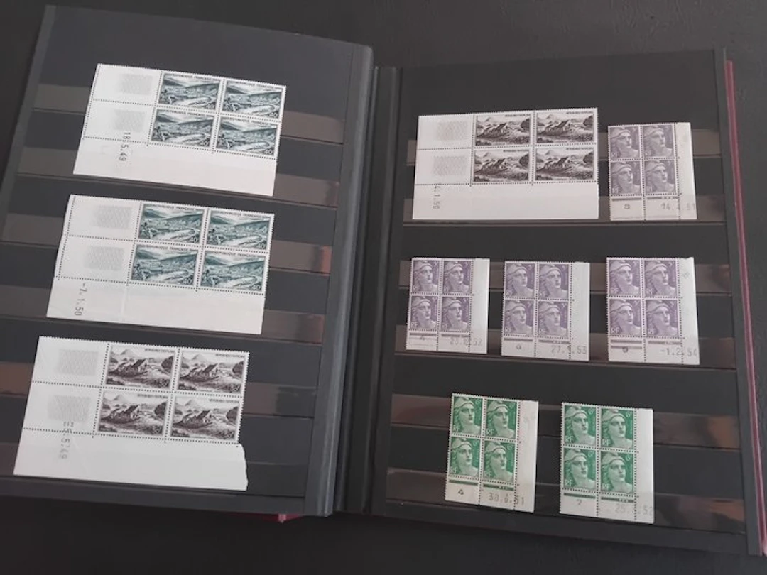 France 1948/1959 - Rare collection of over 200 four-block...