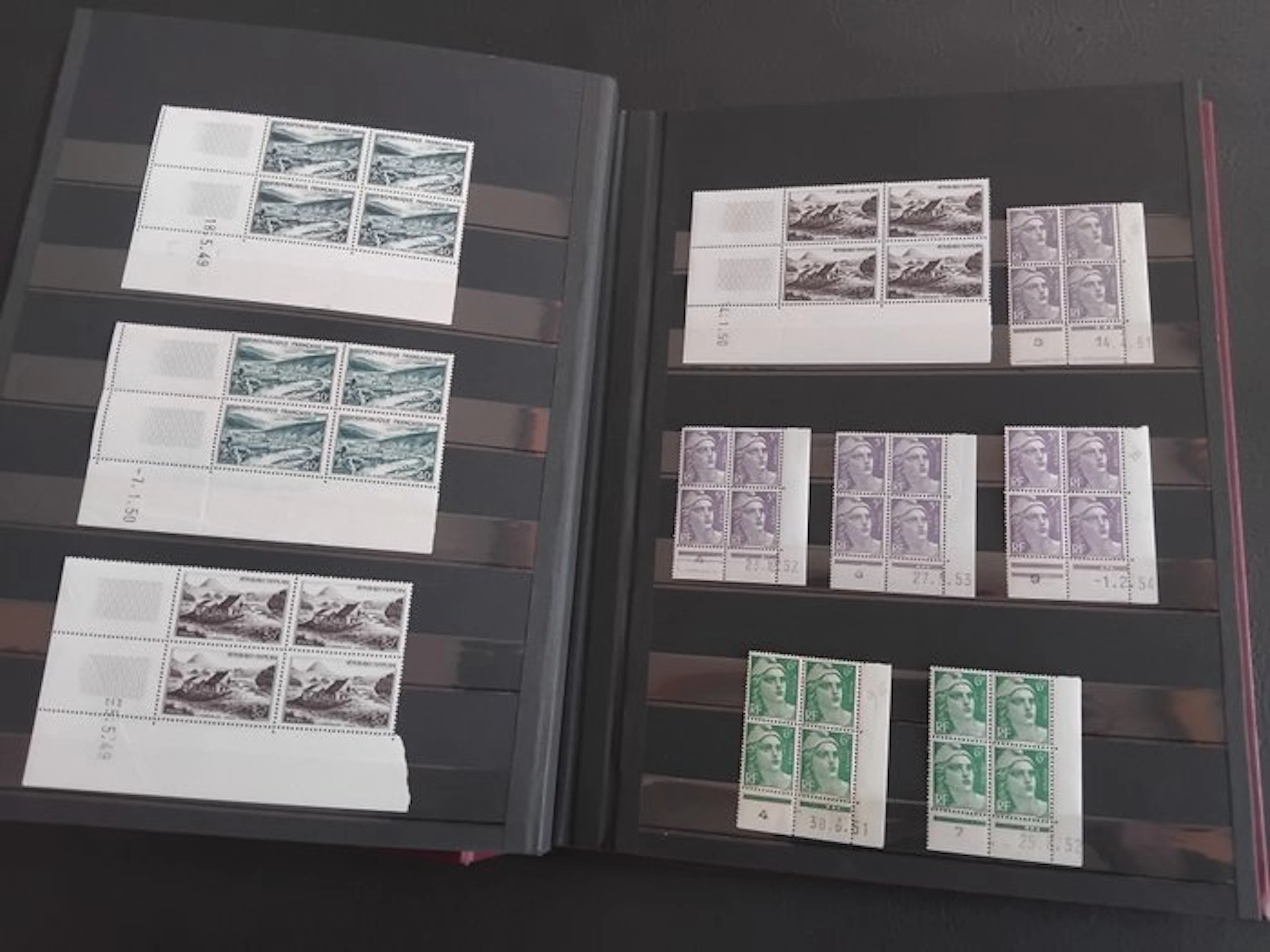 France 1948/1959 - Rare collection of over 200 four-block...