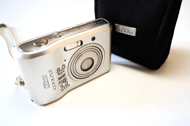 Nikon COOLPIX L18 Digital compact camera