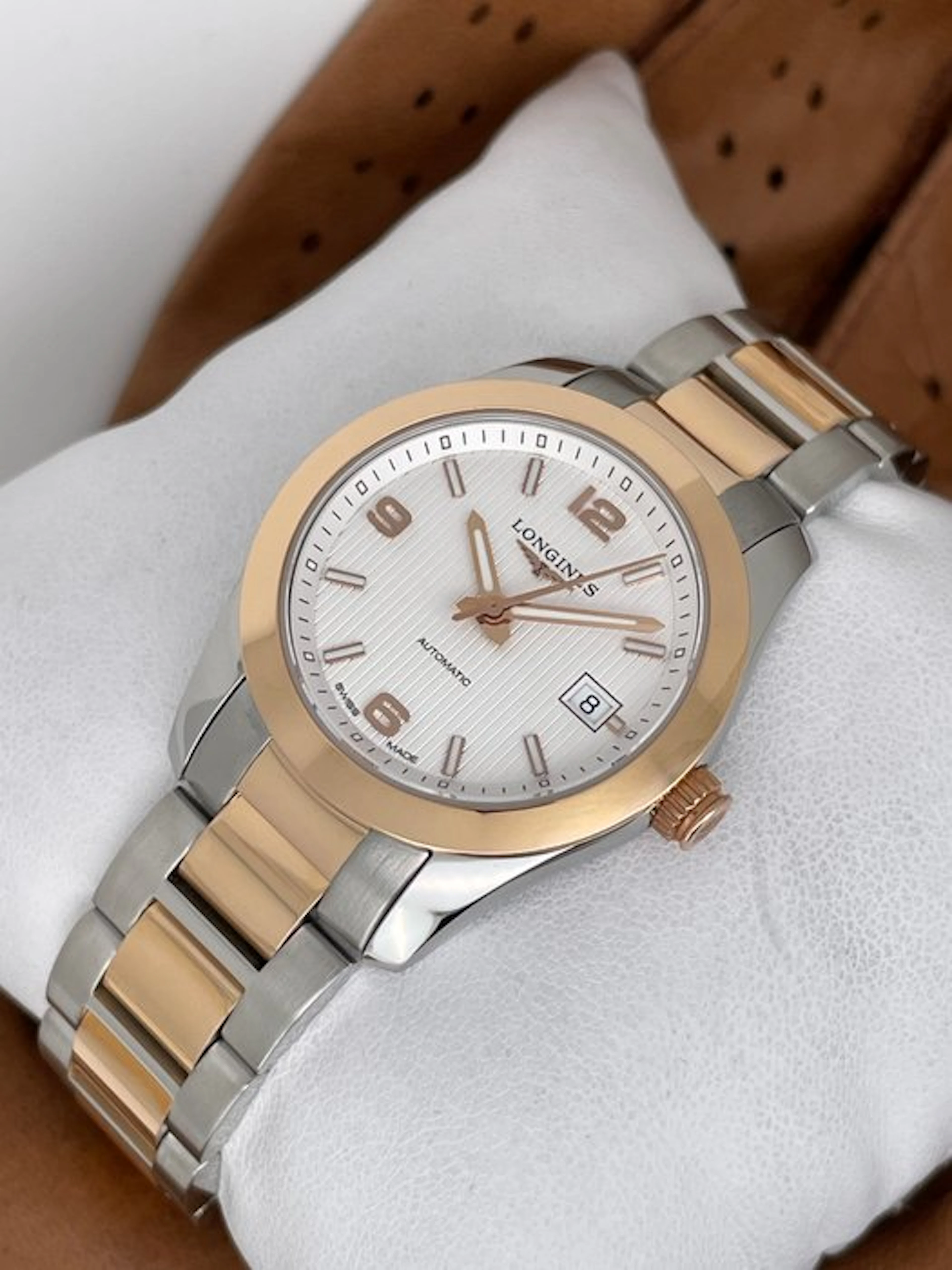 Longines - Conquest Classic Automatic 29.5 18k Gold/Steel...