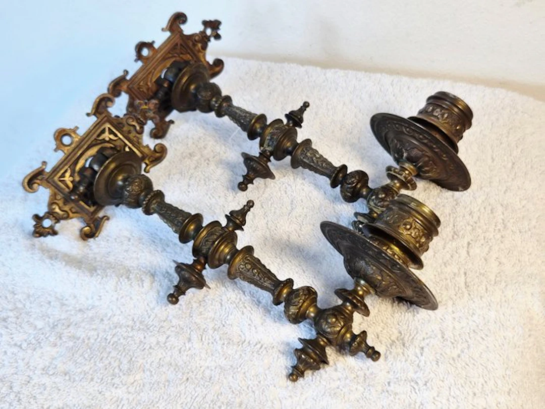 Candleholder (2) - Patinated bronze - Bronze piano candlesticks