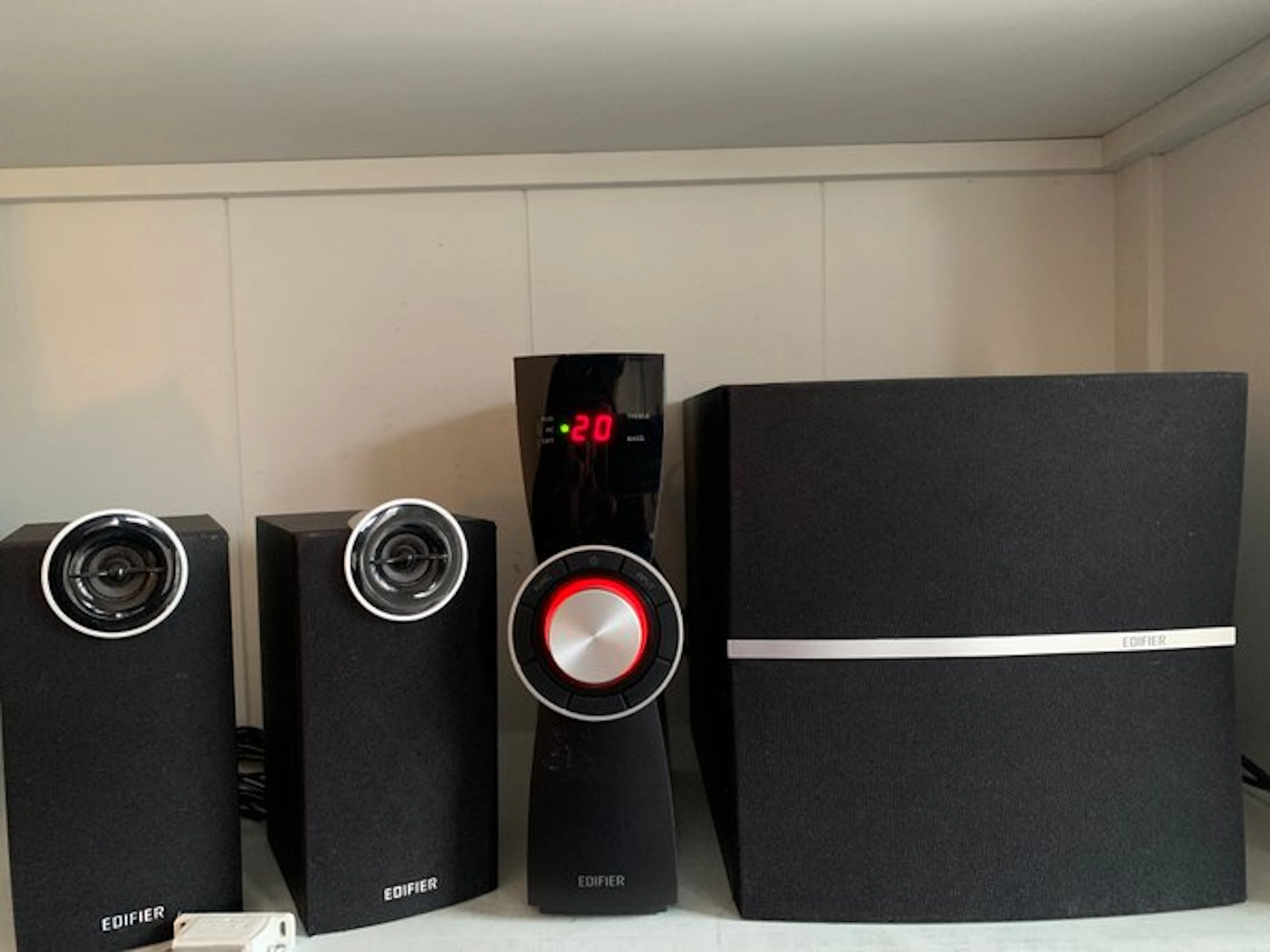 Edifier - C2XD / 2.1 Channel Powered Multimedia Speaker set