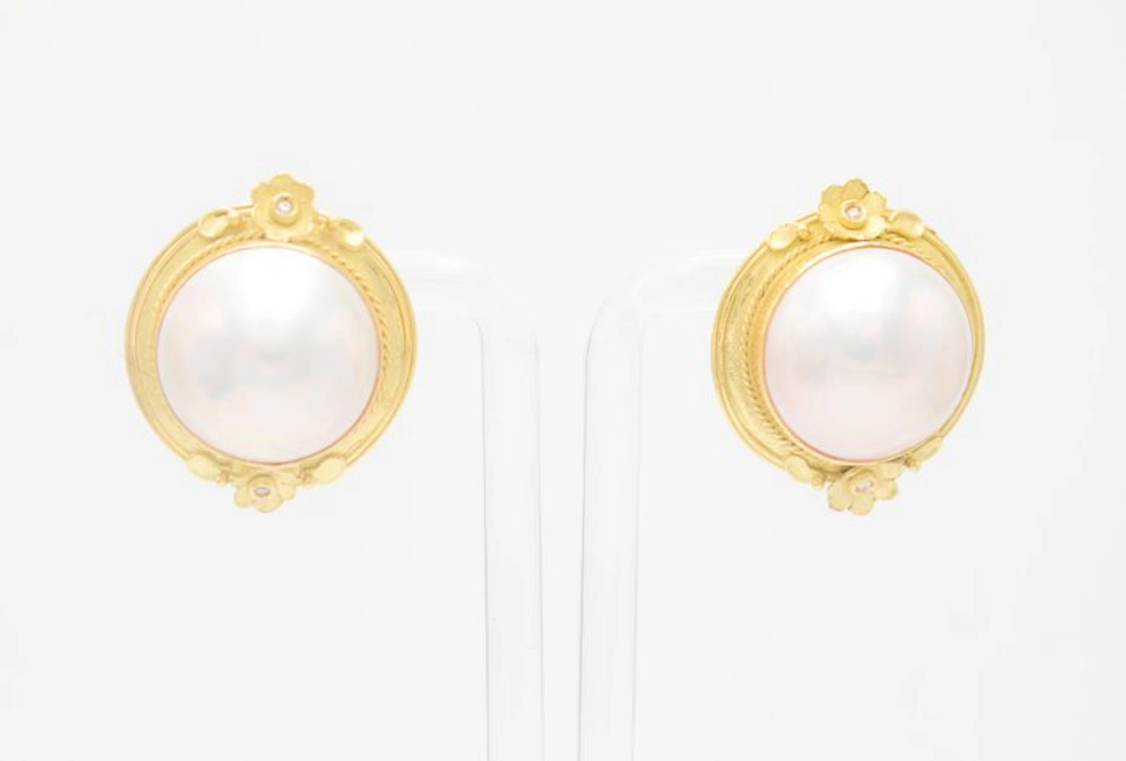 Earrings - 18 kt. Yellow gold Pearl - Diamond