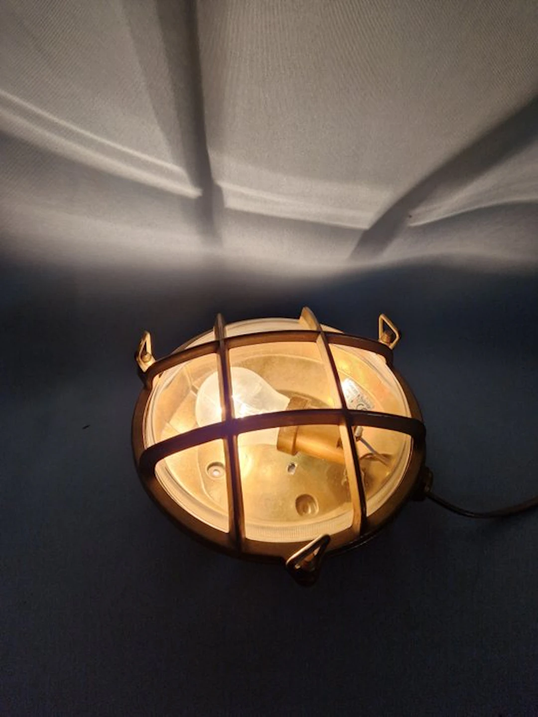 Ceiling / wall lamp - Brass