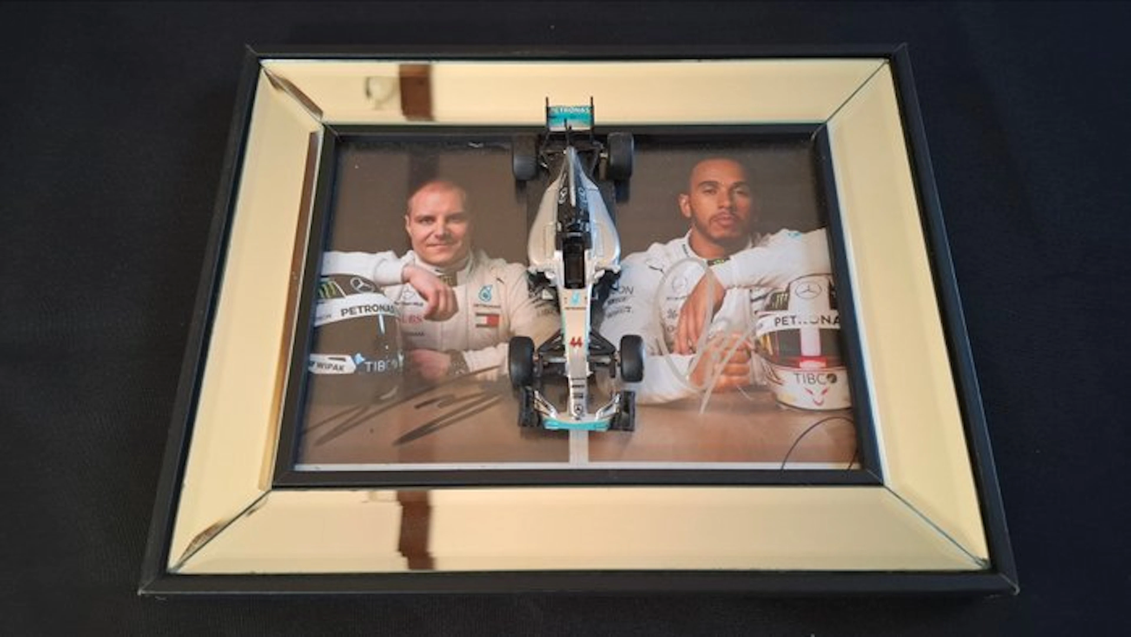 Lewis Hamilton. & valtery bottas - Lewis Hamilton & valtéry bottas - Formule 1