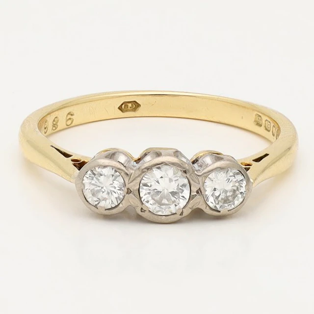 Ring - 18 kt. Yellow gold, White gold - 0.44ct. tw. Diamond (Natural)