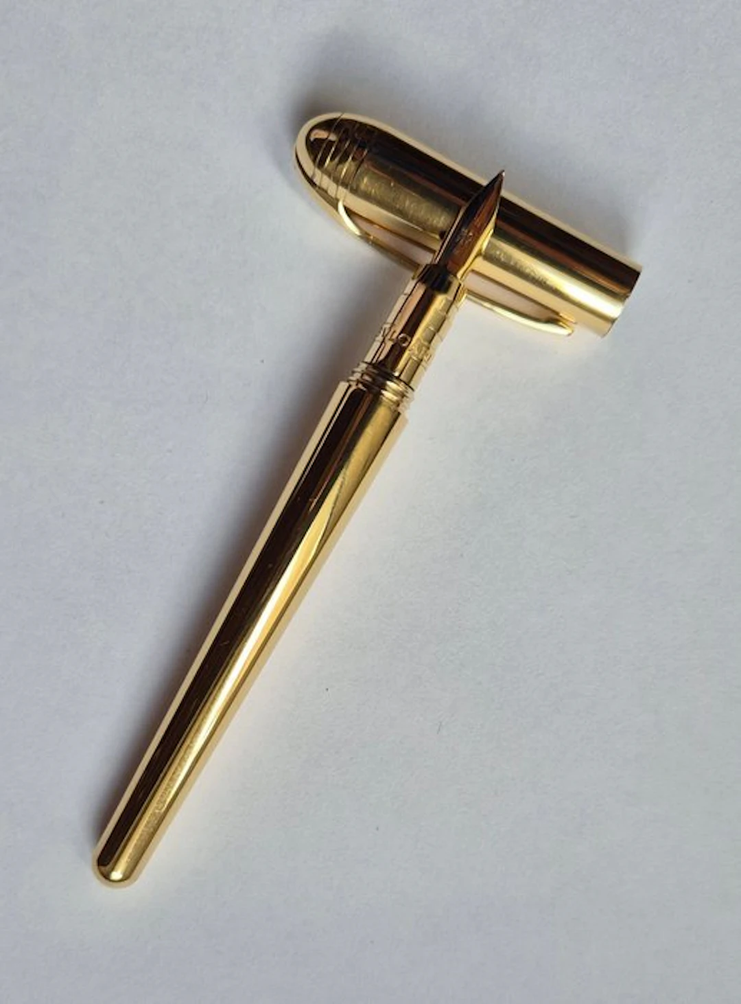 Rara e superba Bulgari Fountain Pen con 18k Solid Gold M...