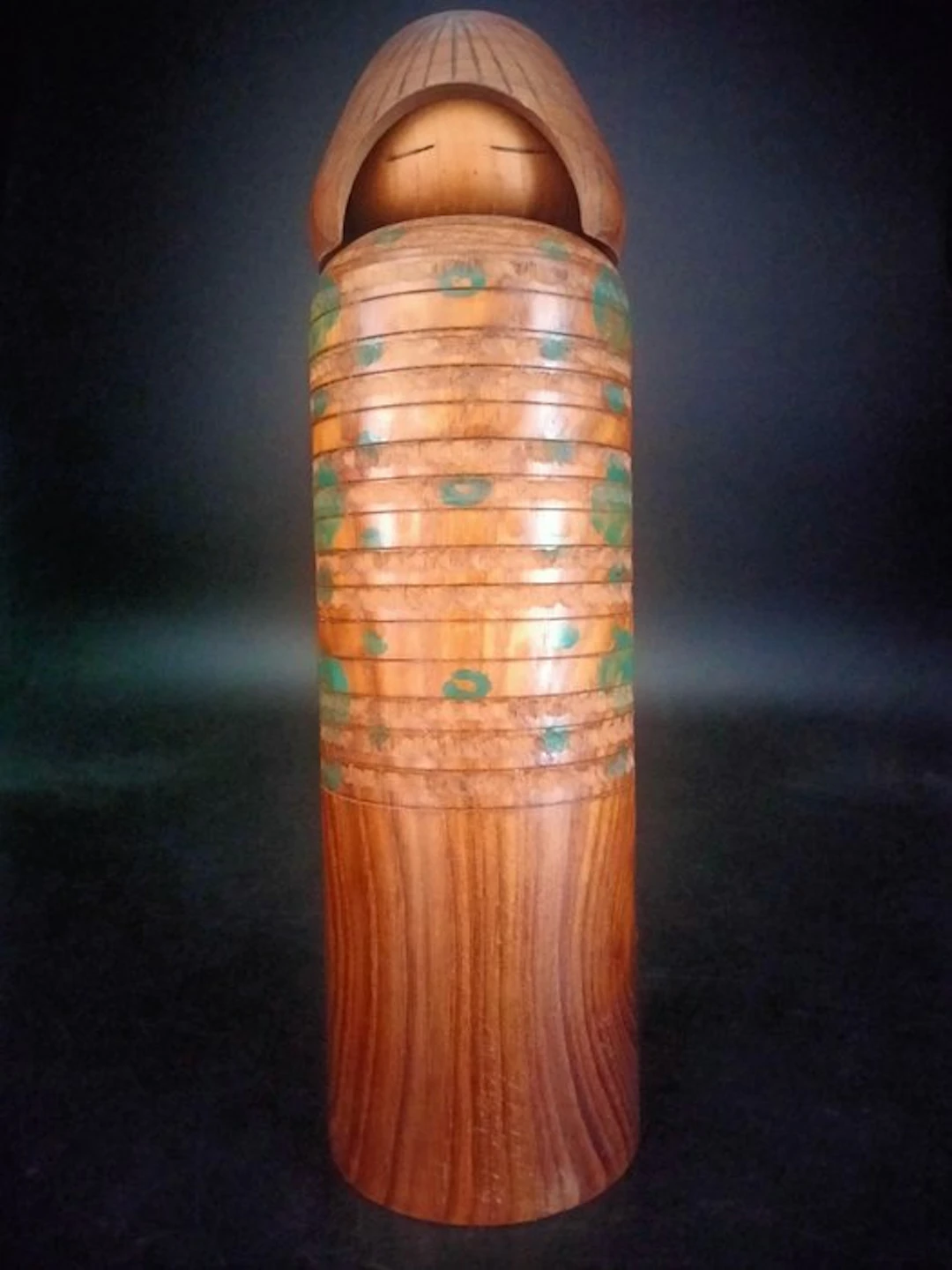 Figurine - ZELDZAME Kokeshi getiteld "Midori" gemaakt...