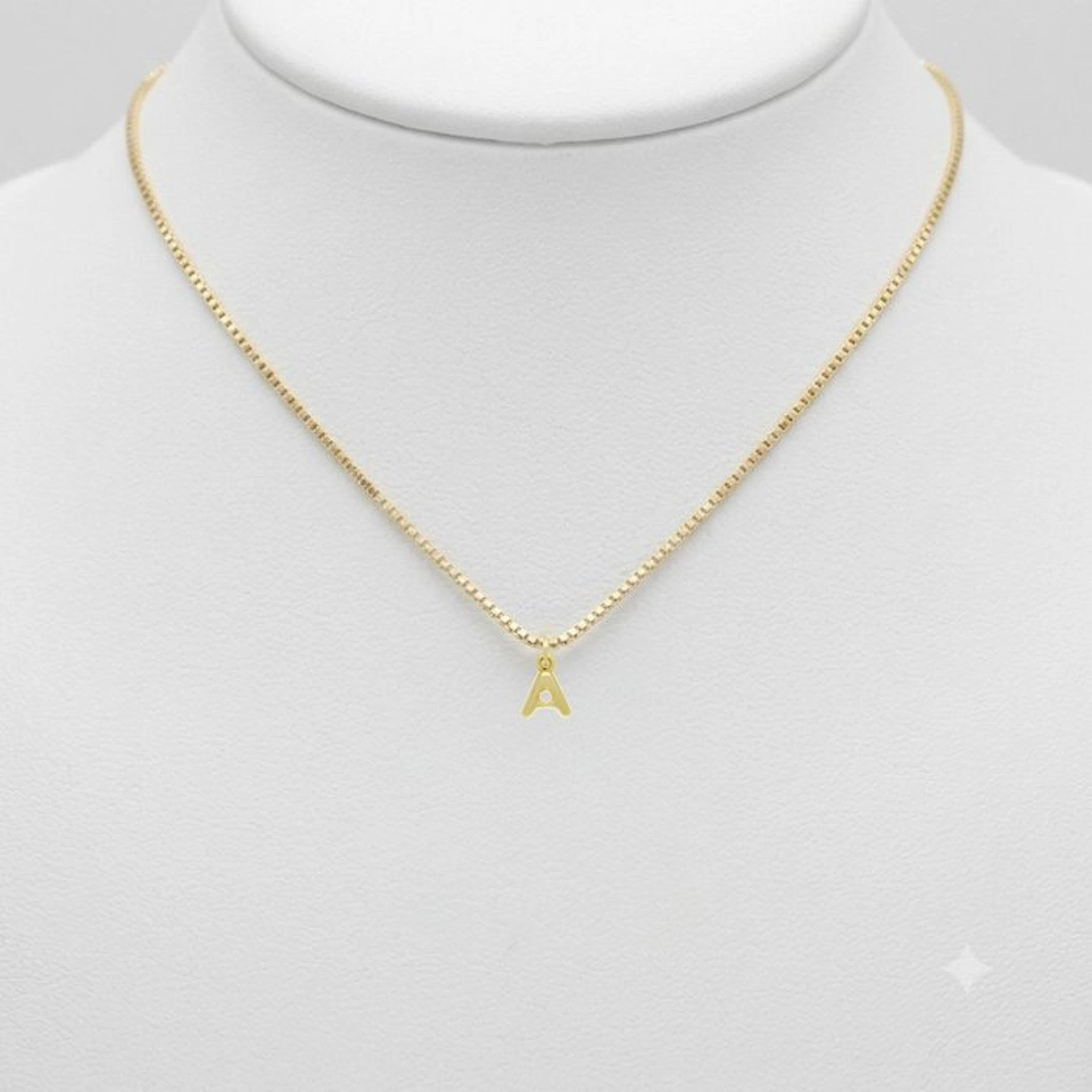 Necklace with pendant - 18 kt. Yellow gold - Necklace and letter pendant, 2.5 g