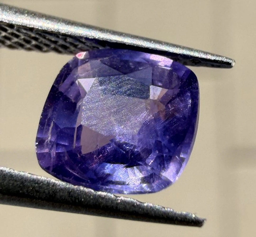Pink, Purple Sapphire - 1.15 ct - Antwerp Laboratory for...