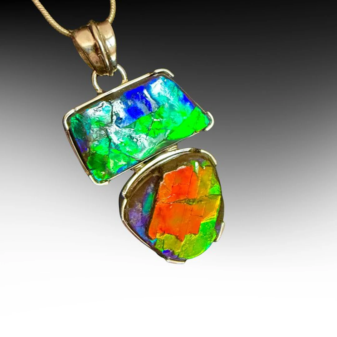 Exceptional Ammolite and 925 Silver Pendant Jewellery...