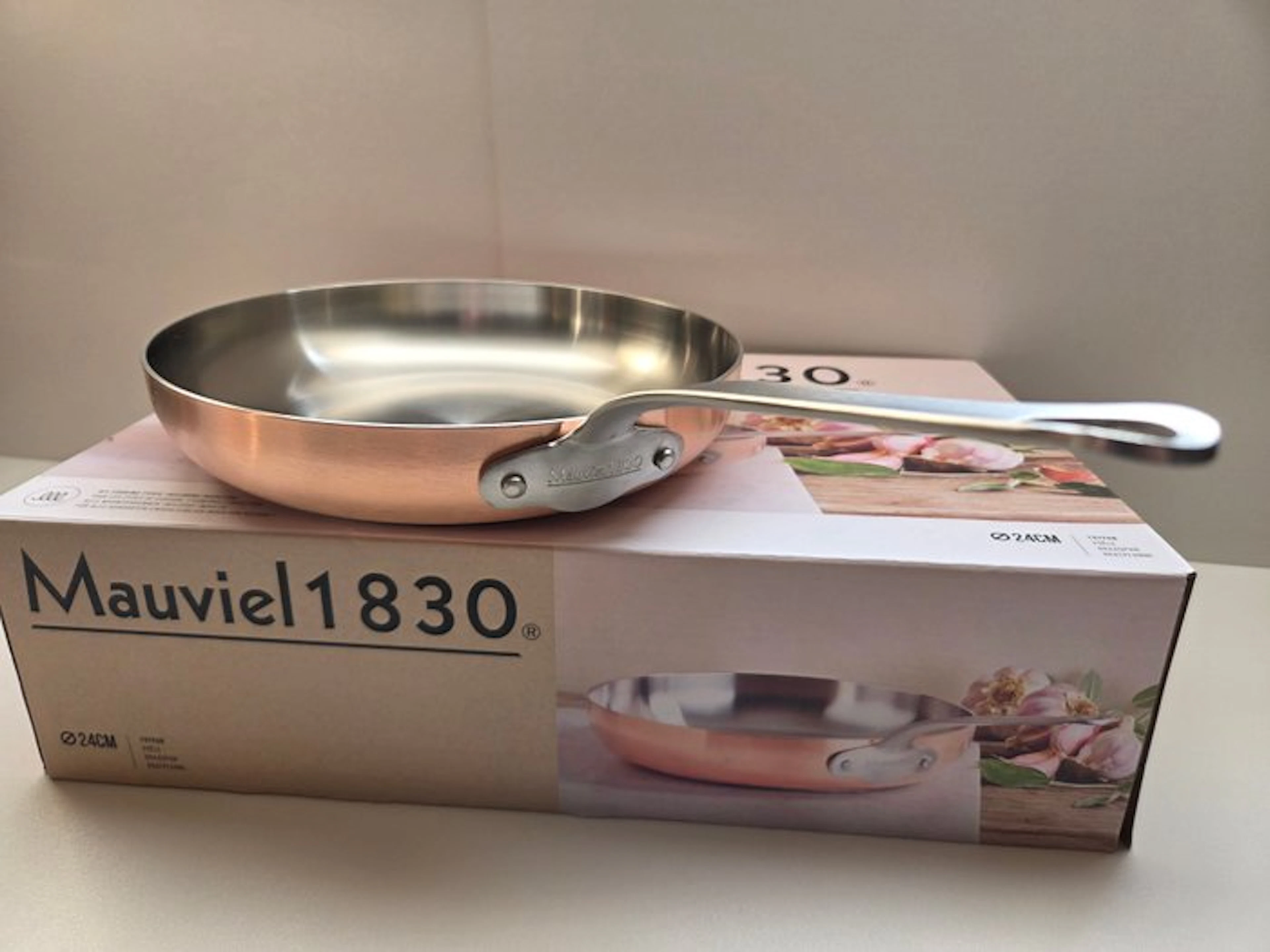 Mauviel - Casserole dish - Mauviel 1830 copper roasting pan 24 cm - Copper