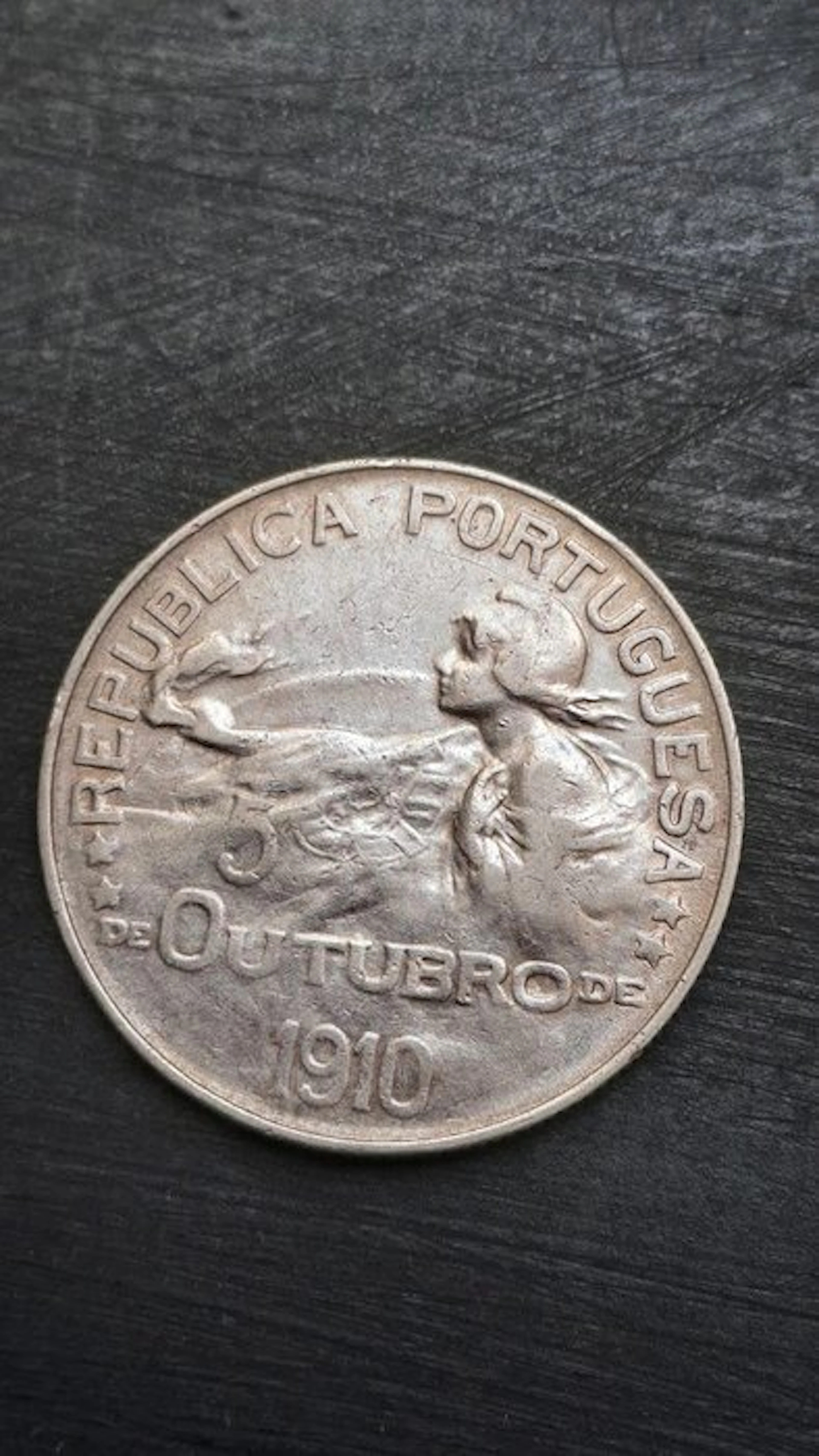 Portugal. 1 Escudo 1910 (No reserve price)