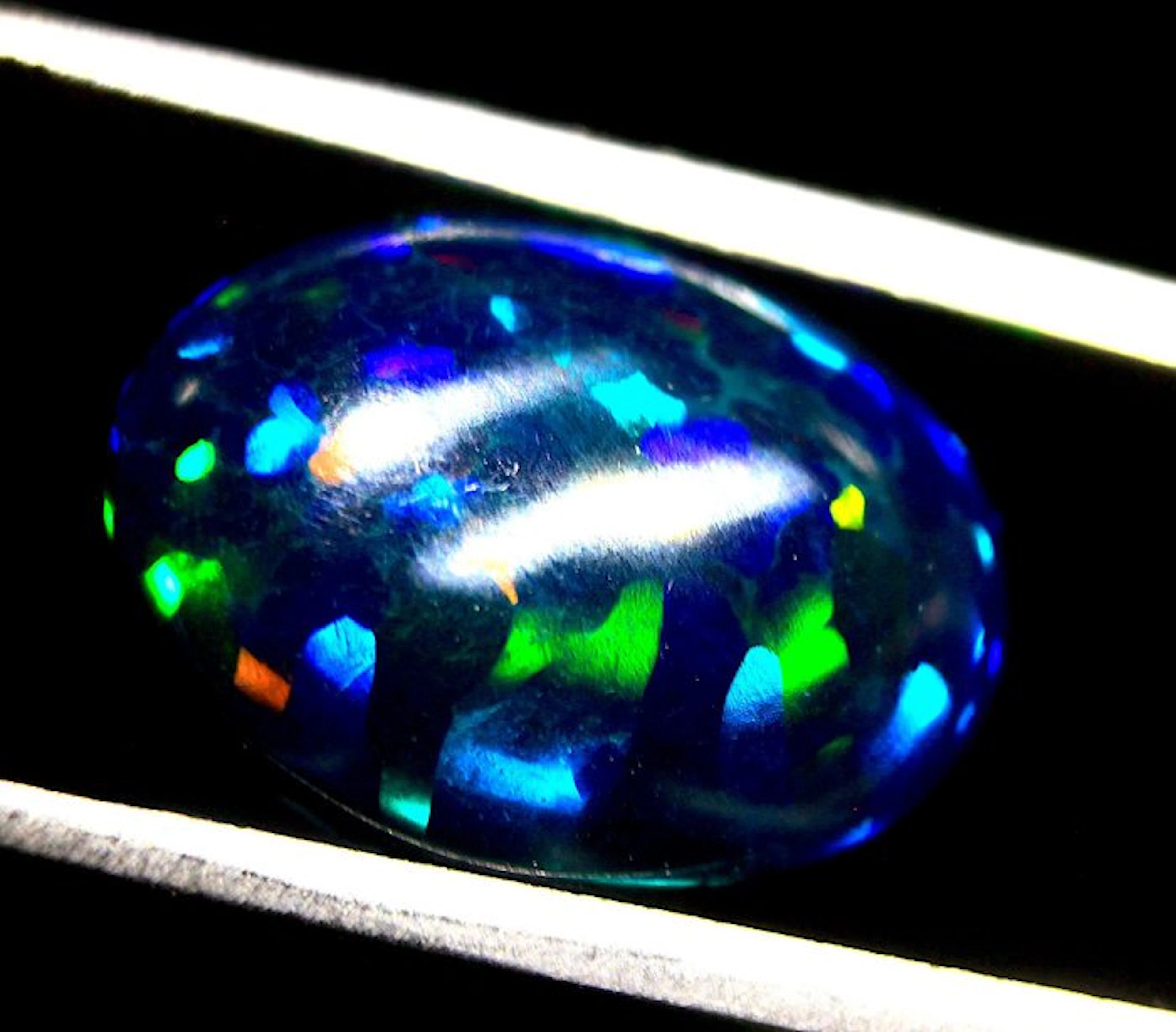 No Reserve - Ct.3.80 Natural Ethiopian Black Opal...