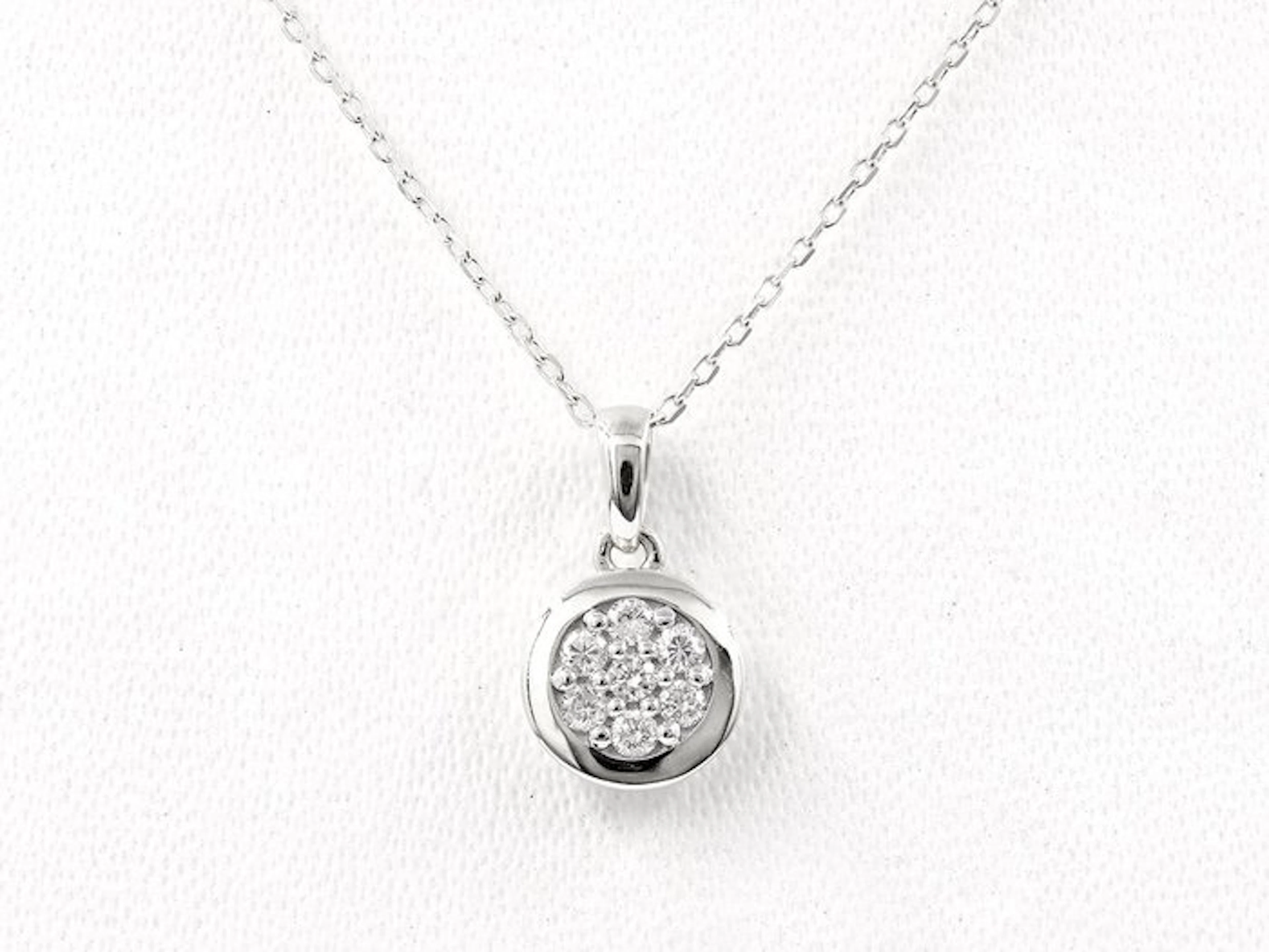 Necklace with pendant - 14 kt. White gold - 0.16ct. tw. Diamond (Natural)