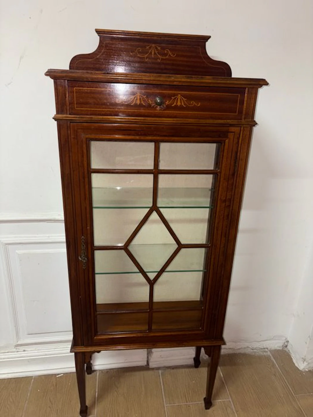 Display cabinet - Wood, Glass, Brass