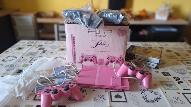 Sony - PlayStation 2 Slim SCPH-77004 - PlayStation 2 Pink...