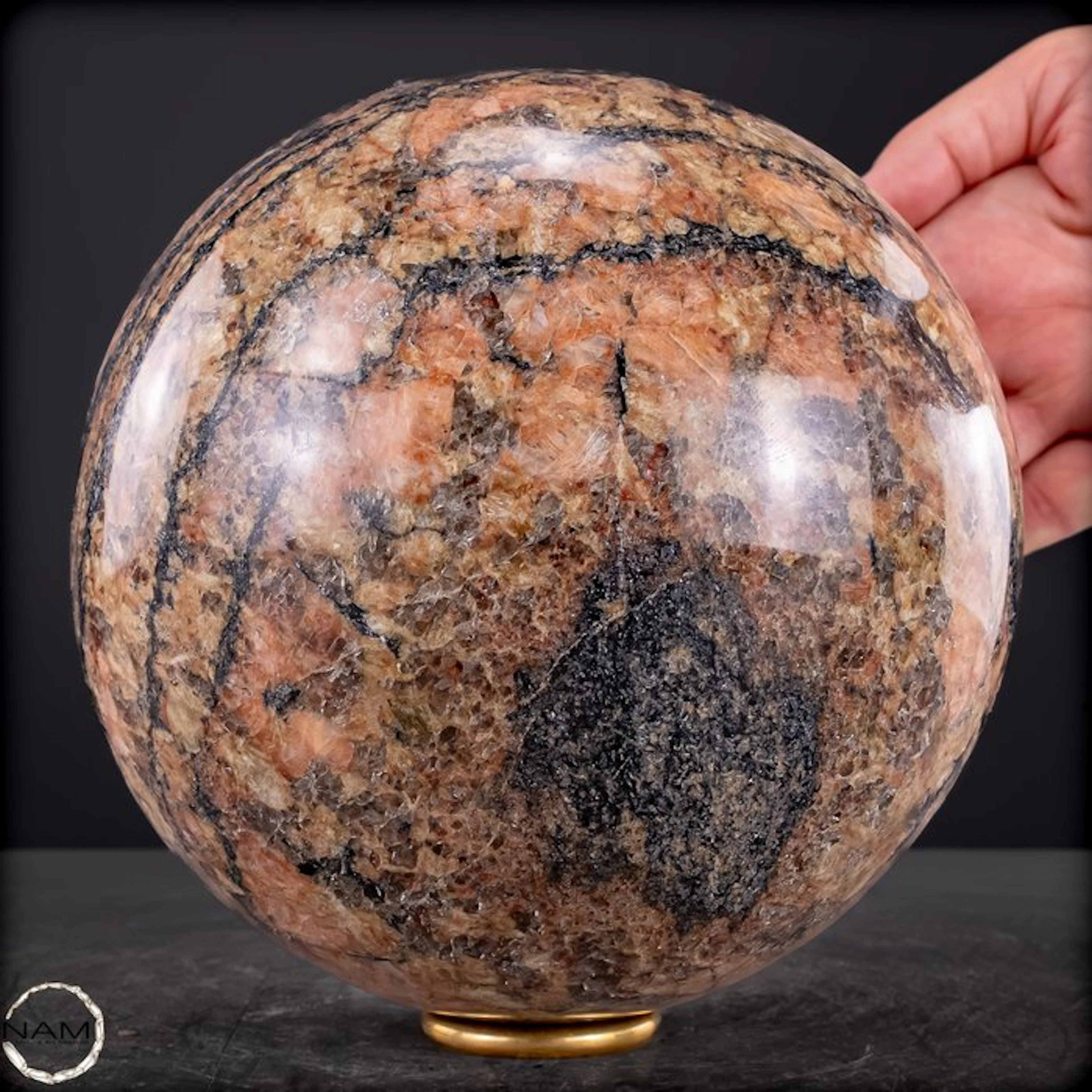 Exclusive Epidot Sphere – Fascinating natural structures...
