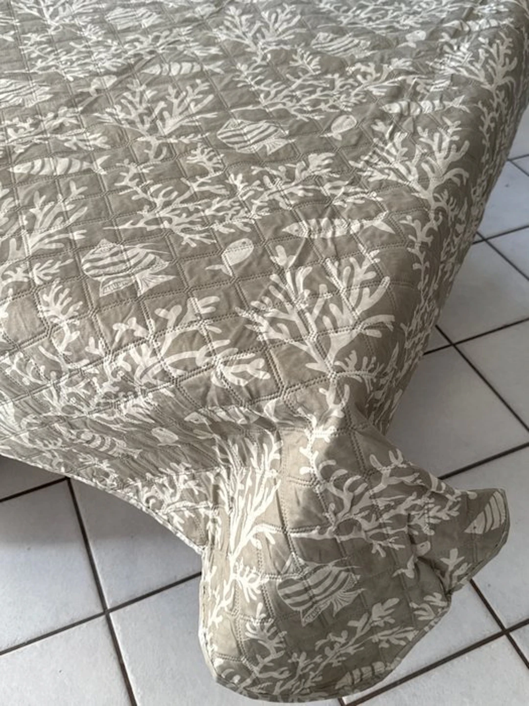 San Leucio top quality - Exclusive quilted bedspread in coral