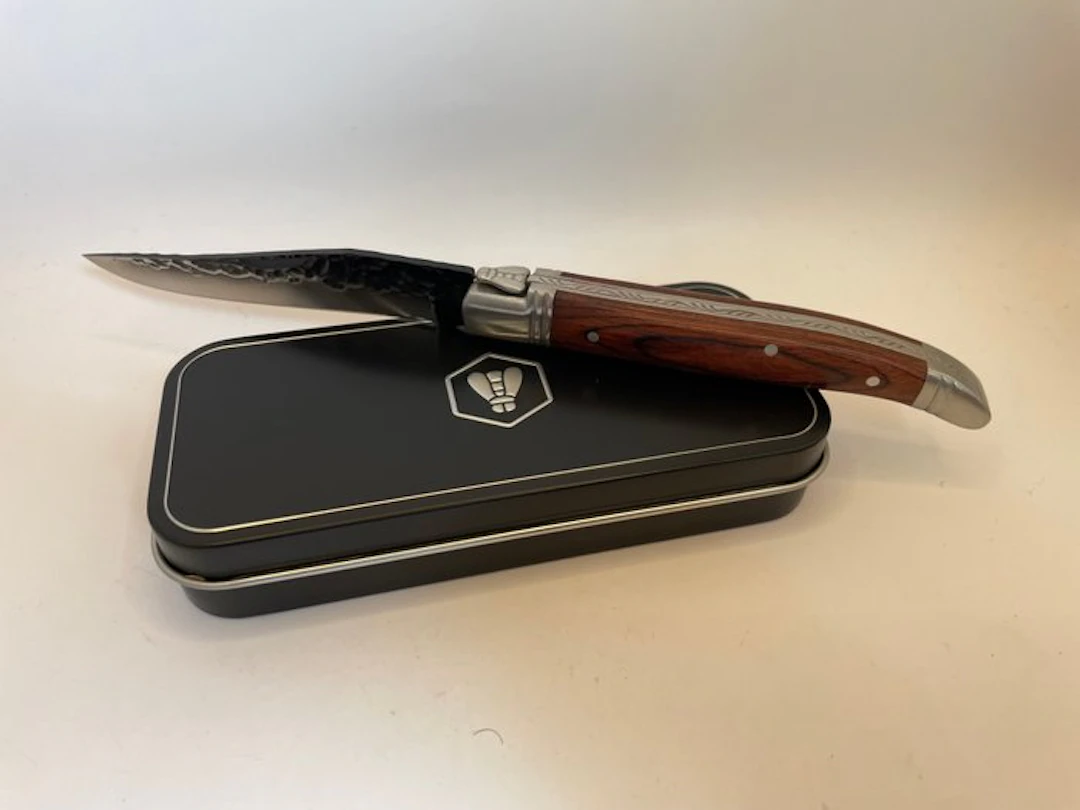 Laguiole - Table knife - Beautiful Laguiole folding knife...